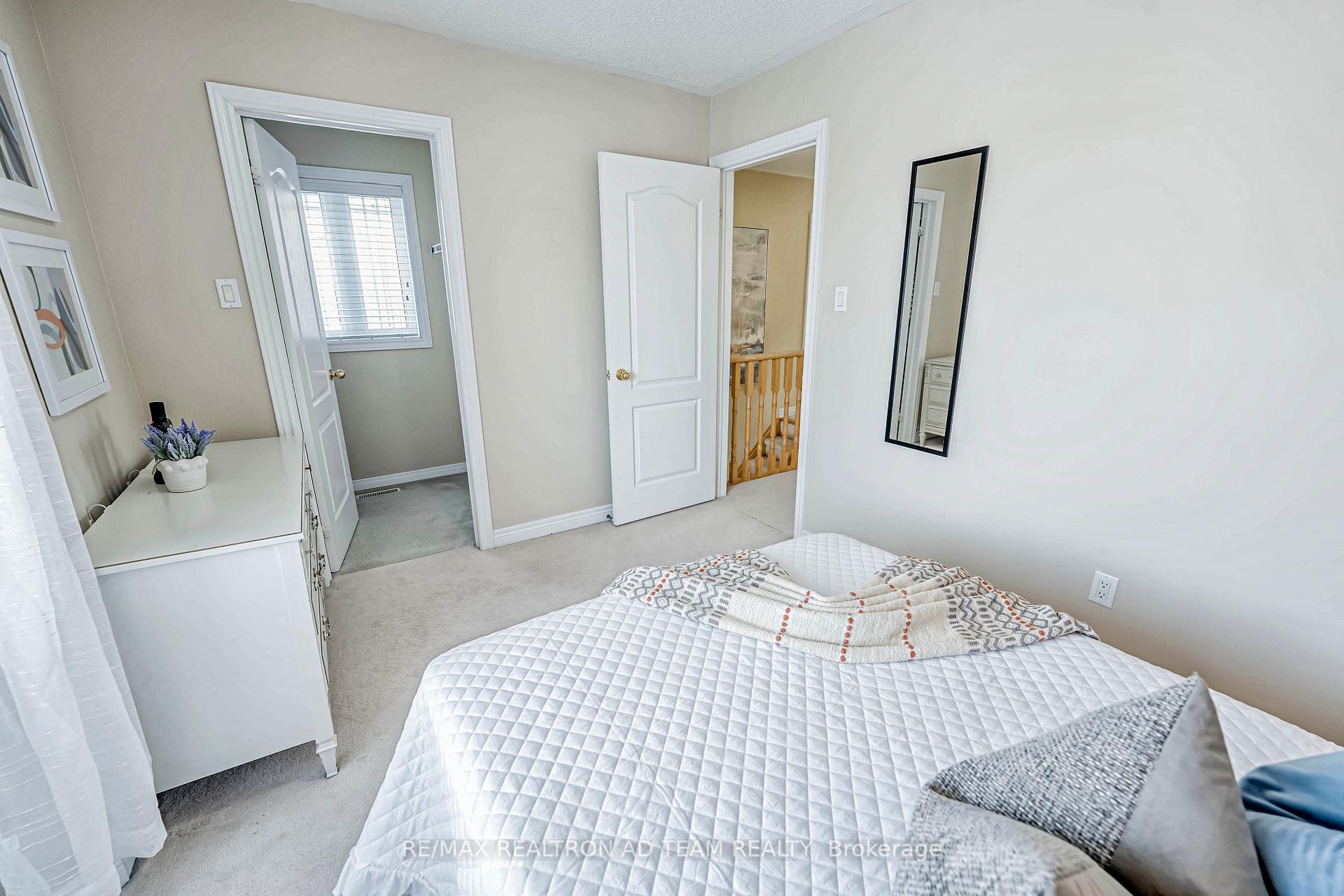 Photo 22 of 43 Styles Crescent, Ajax, Northeast Ajax — HOMEH