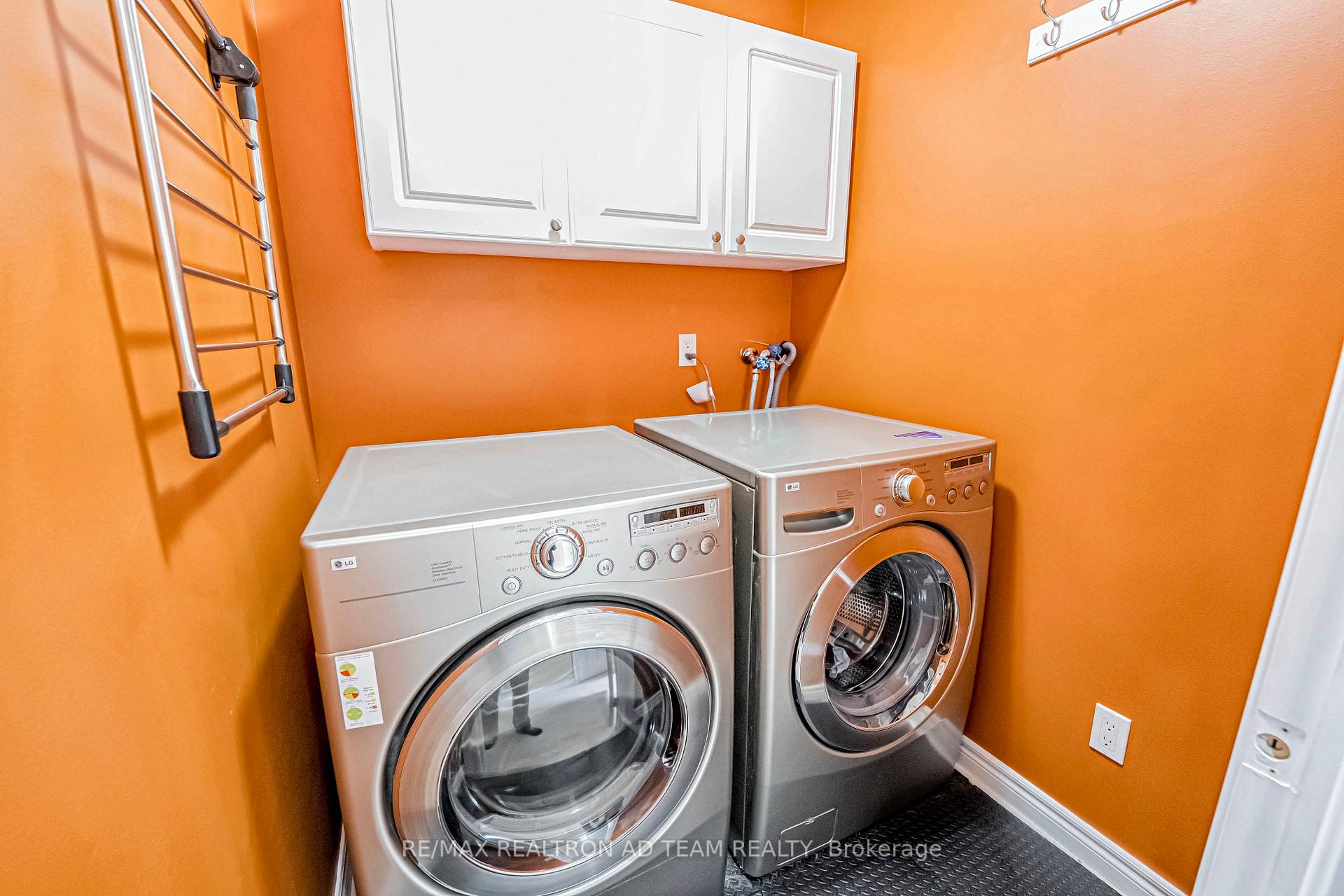 Photo 25 of 43 Styles Crescent, Ajax, Northeast Ajax — HOMEH
