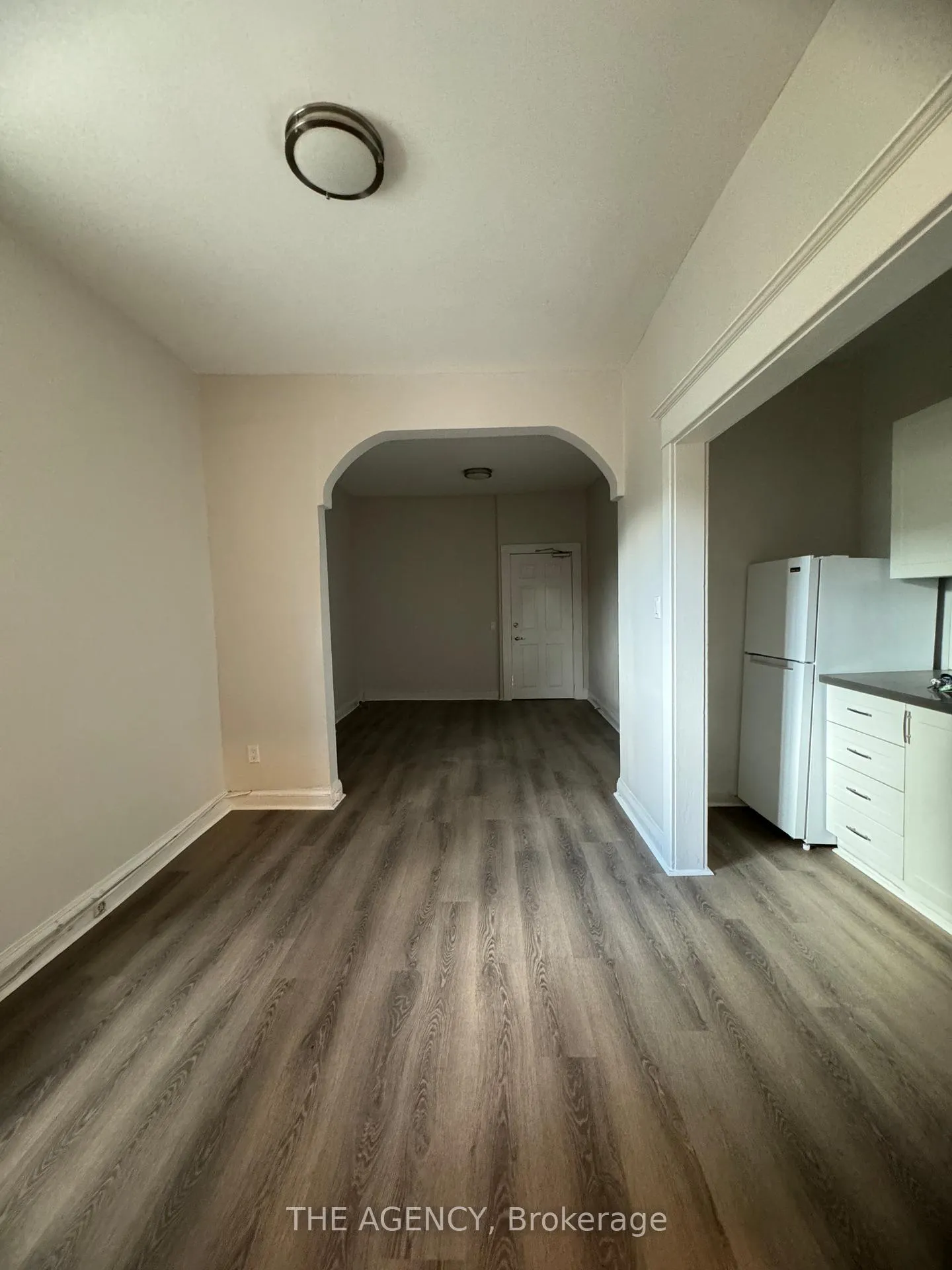 Front of Unit 2, 133 John Street S