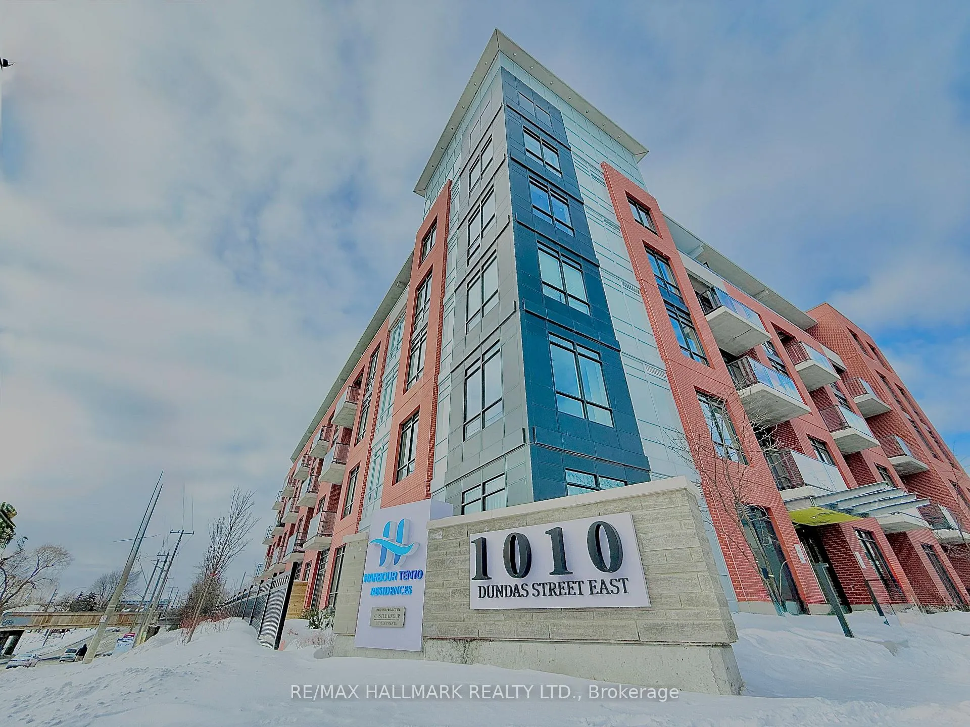 Photo 3 of Unit 108, 1010 Dundas Street E, Whitby, Pringle Creek — HOMEH