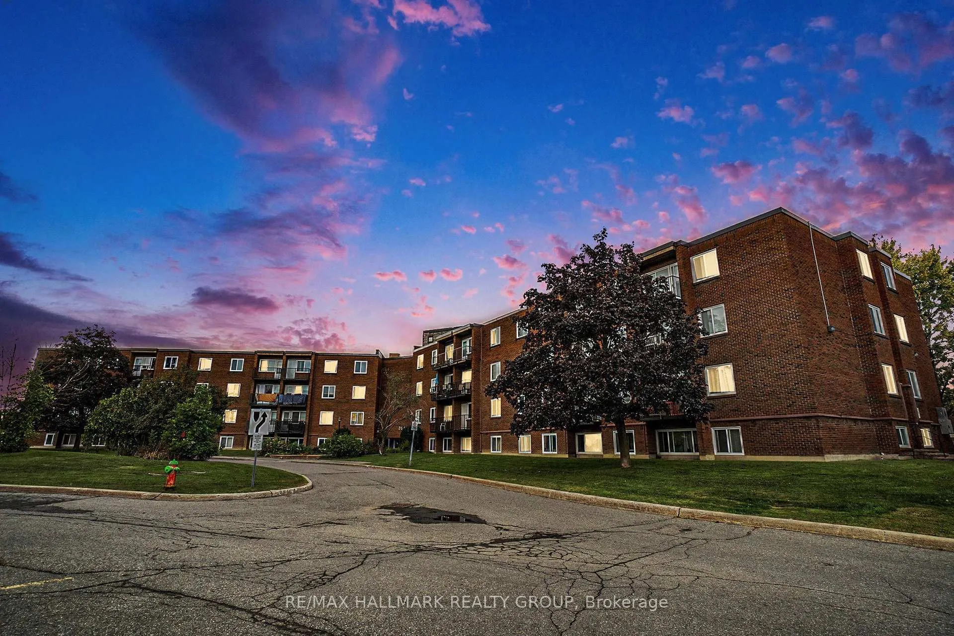 Photo 1 of Unit 203C, 2041 Arrowsmith Drive, Ottawa, Beacon Hill South — HOMEH