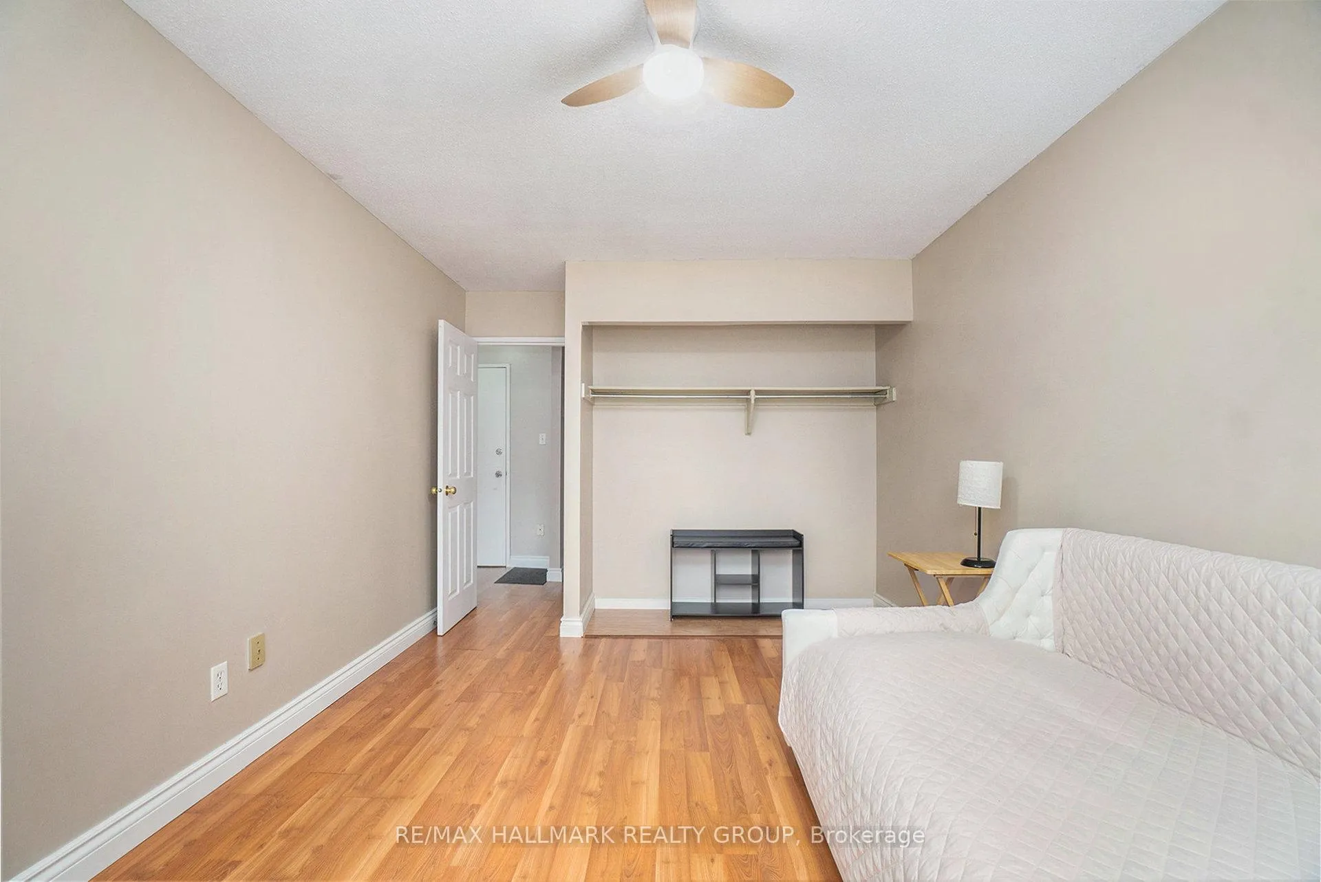 Photo 12 of Unit 203C, 2041 Arrowsmith Drive, Ottawa, Beacon Hill South — HOMEH