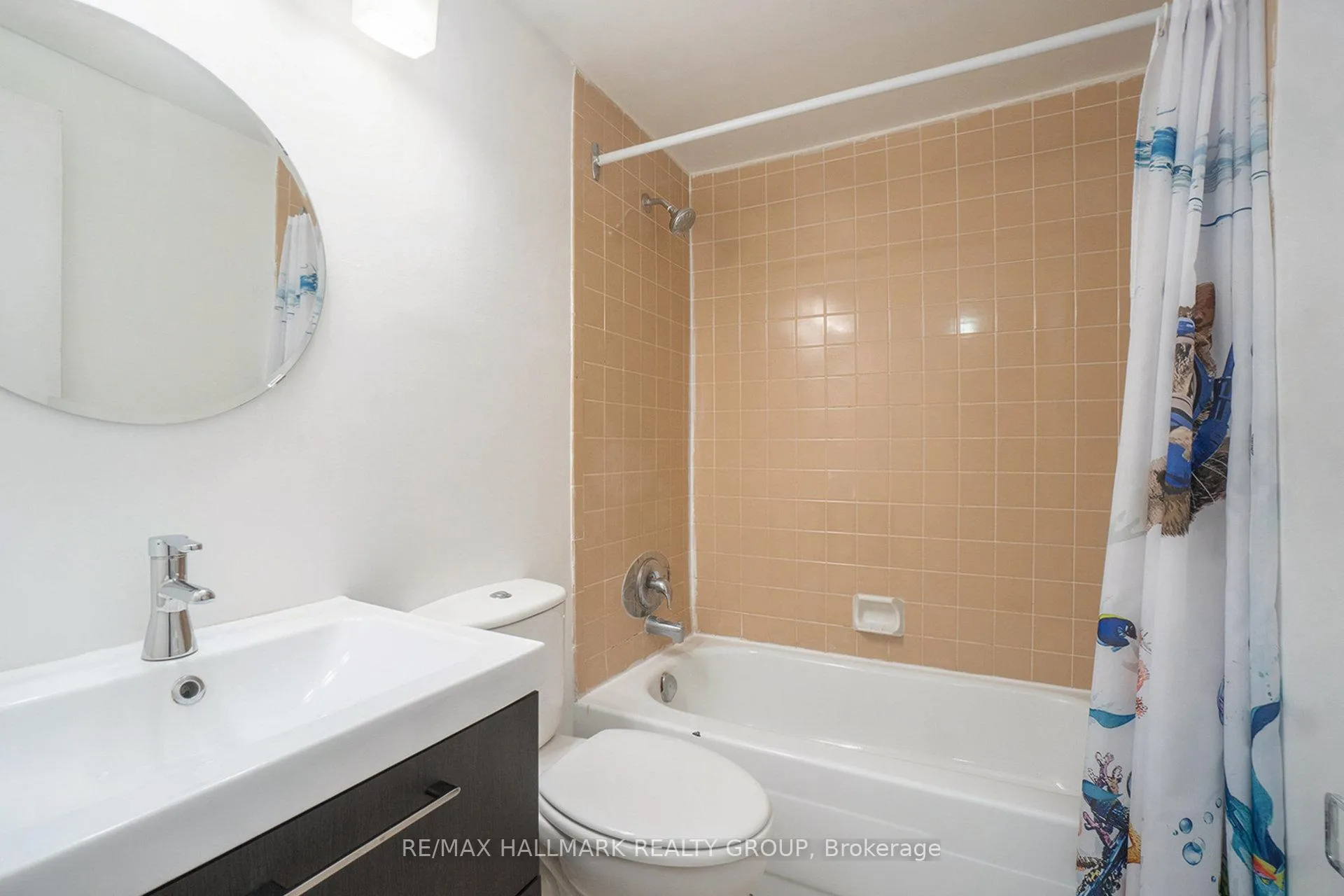 Photo 15 of Unit 203C, 2041 Arrowsmith Drive, Ottawa, Beacon Hill South — HOMEH
