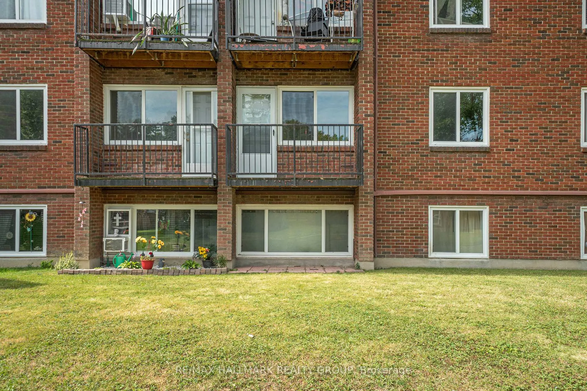 Photo 17 of Unit 203C, 2041 Arrowsmith Drive, Ottawa, Beacon Hill South — HOMEH