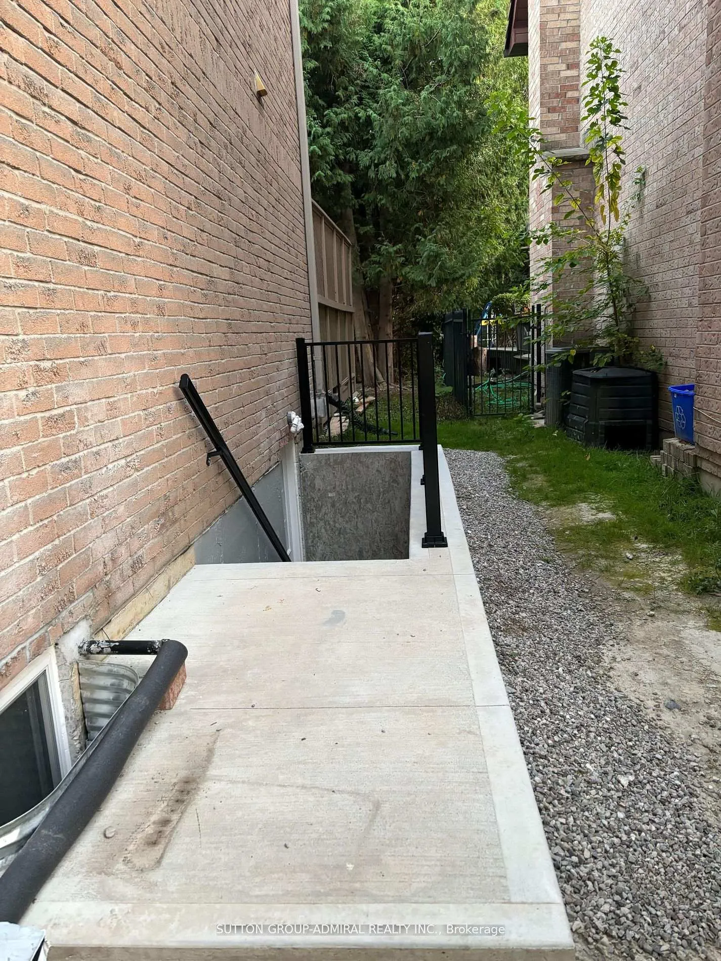 Photo 4 of Unit Lower, 69 Marsh Harbour, Aurora, Aurora Highlands — HOMEH