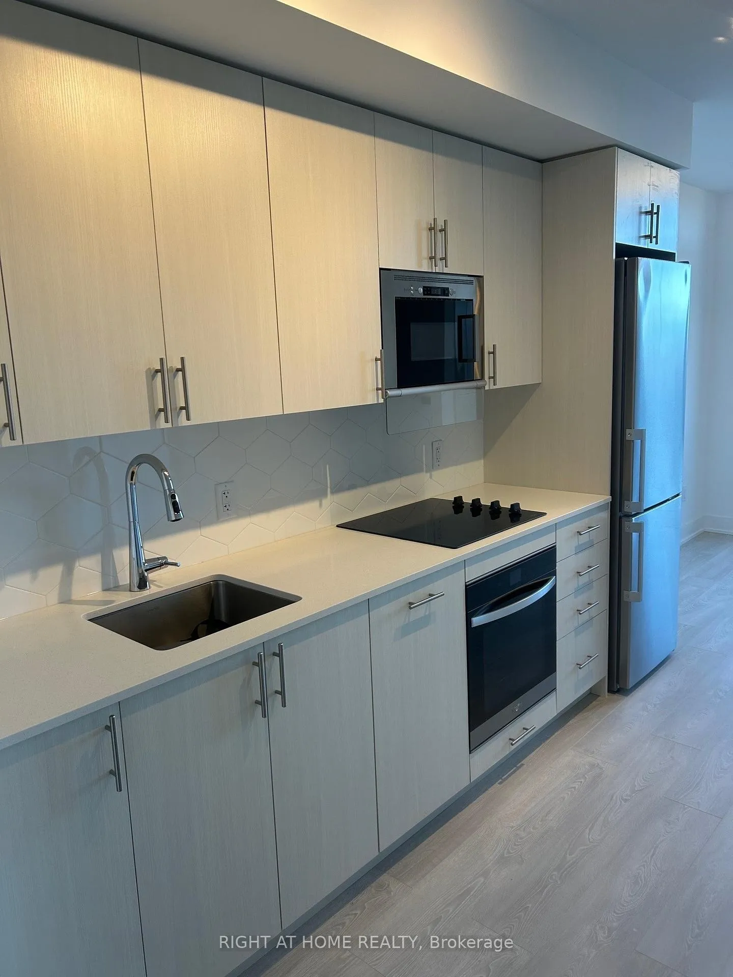Photo 2 of Unit 336, 2545 Simcoe Street N, Oshawa, Windfields — HOMEH