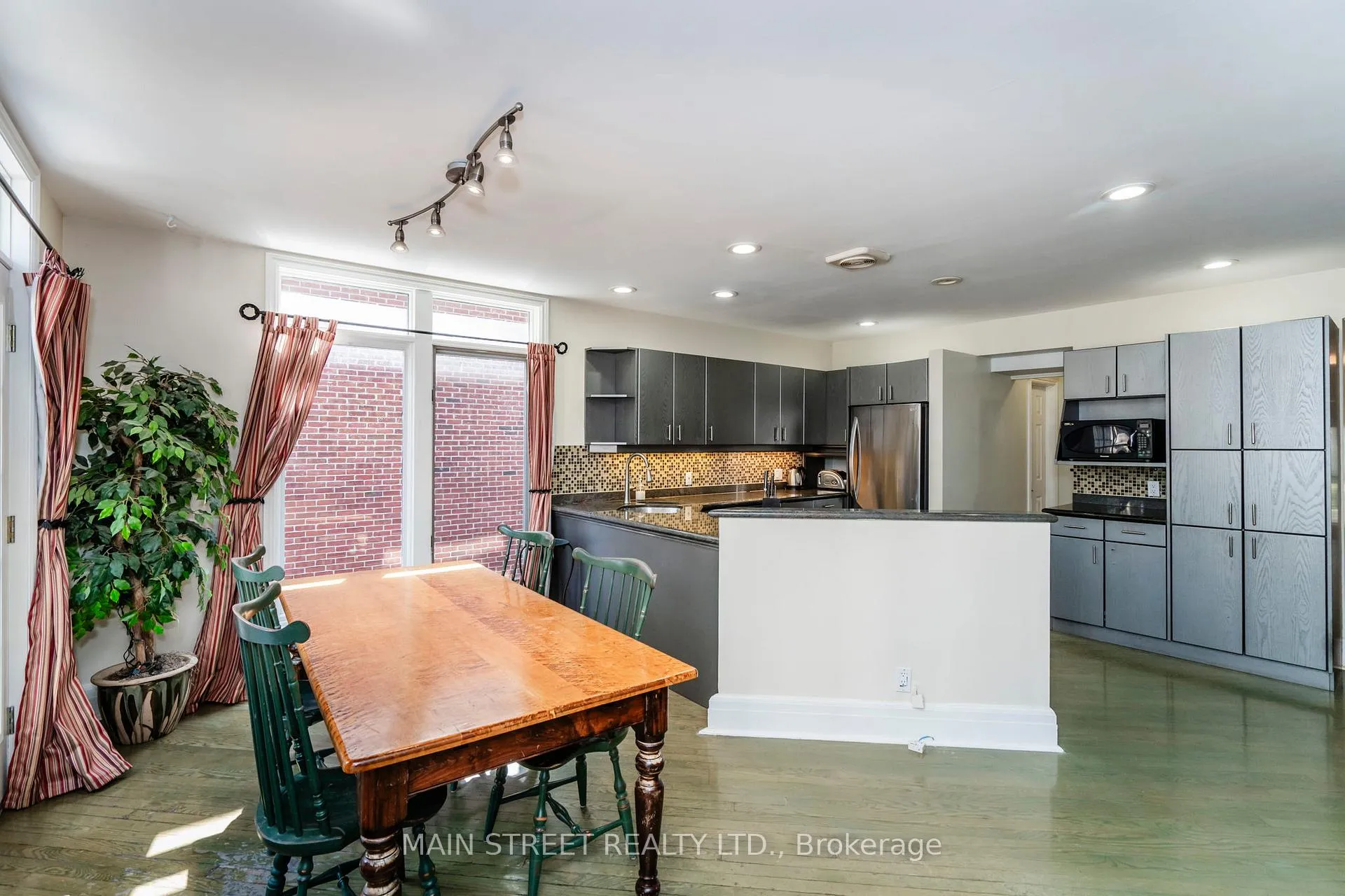 Photo 9 of 73 Colin Avenue, Toronto, Yonge-Eglinton — HOMEH