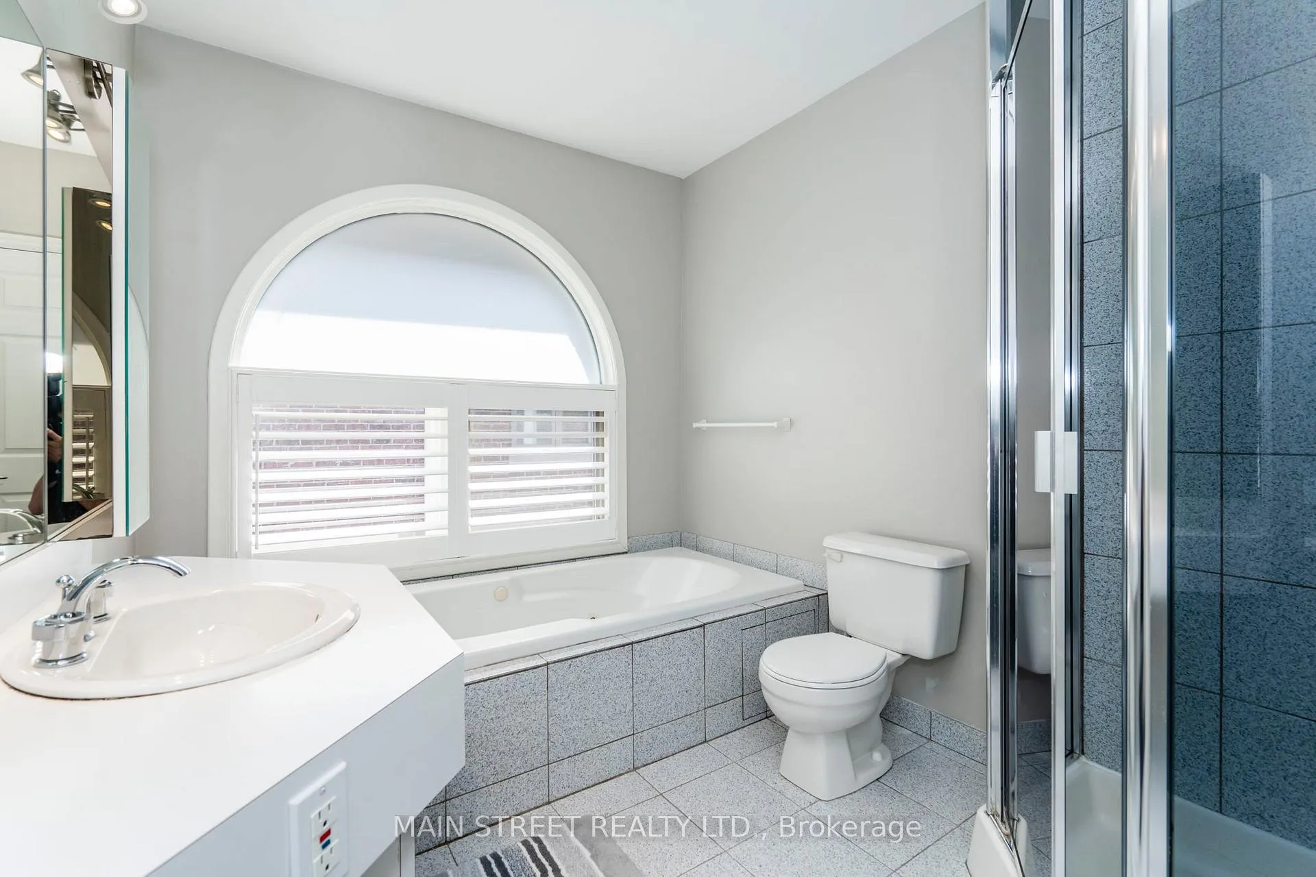 Photo 24 of 73 Colin Avenue, Toronto, Yonge-Eglinton — HOMEH