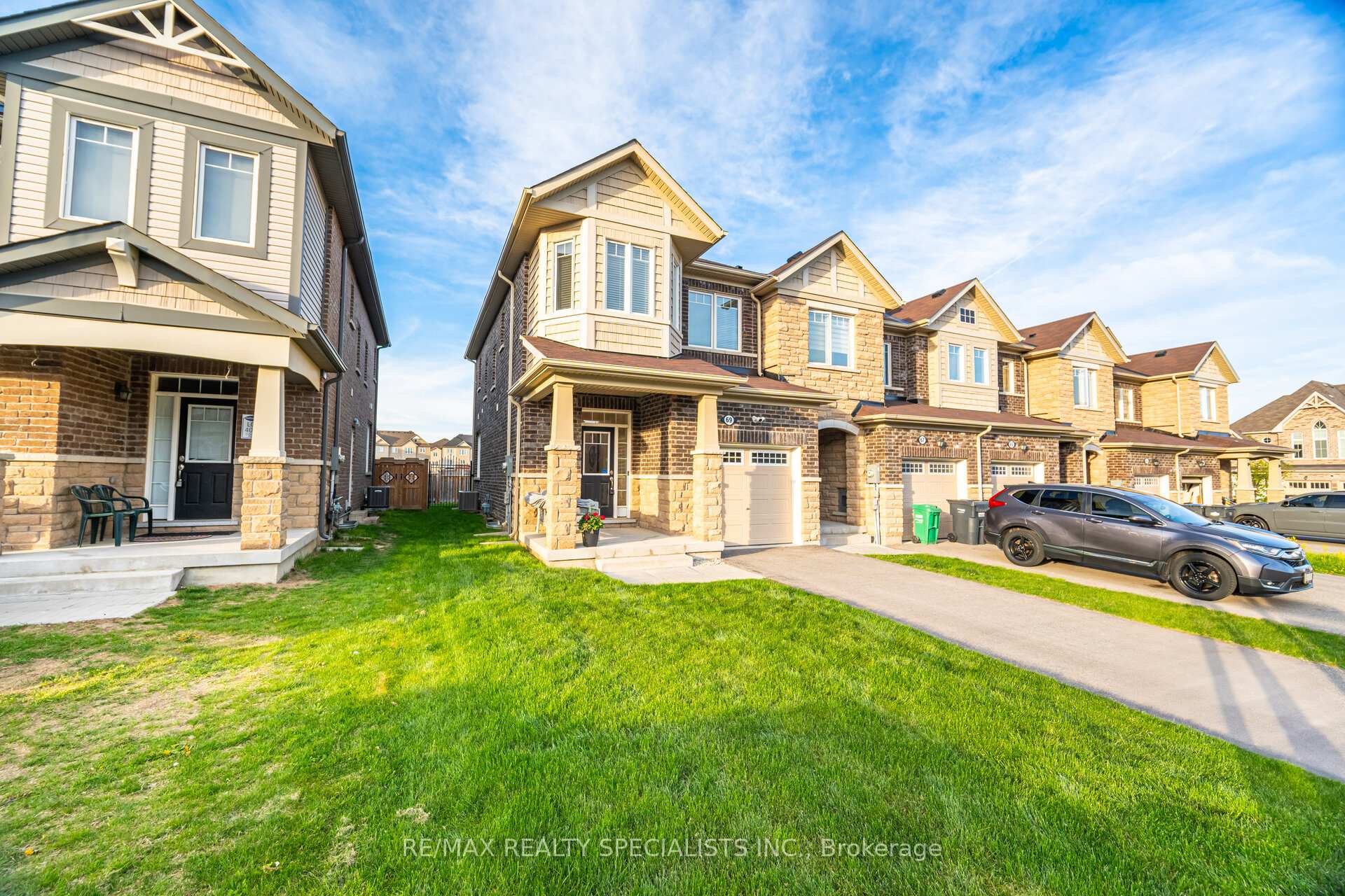 Photo 2 of 69 Phyllis Drive, Caledon, Rural Caledon — HOMEH