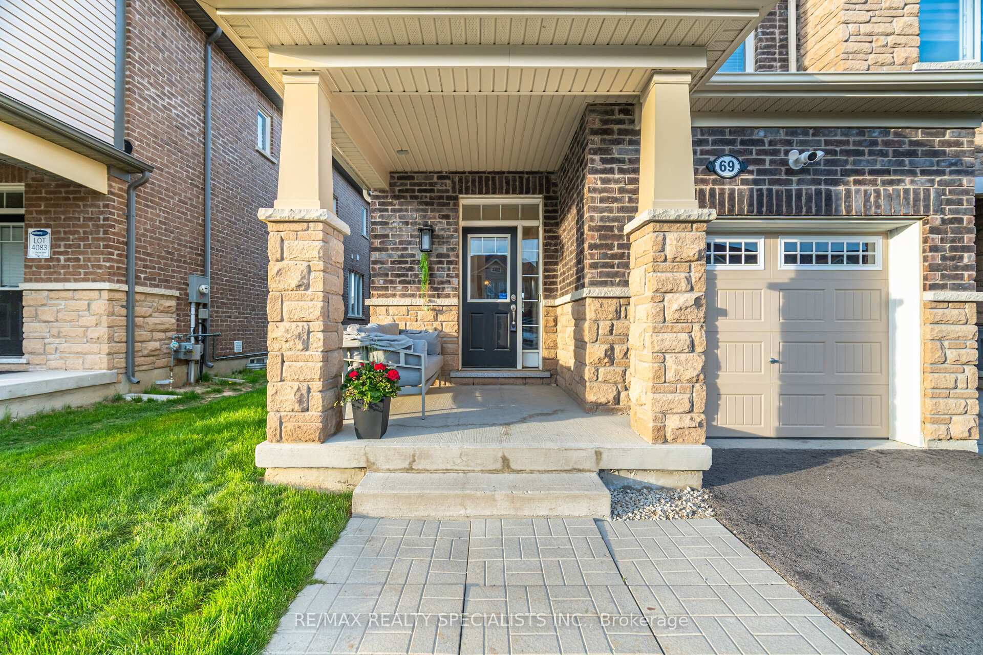 Photo 8 of 69 Phyllis Drive, Caledon, Rural Caledon — HOMEH