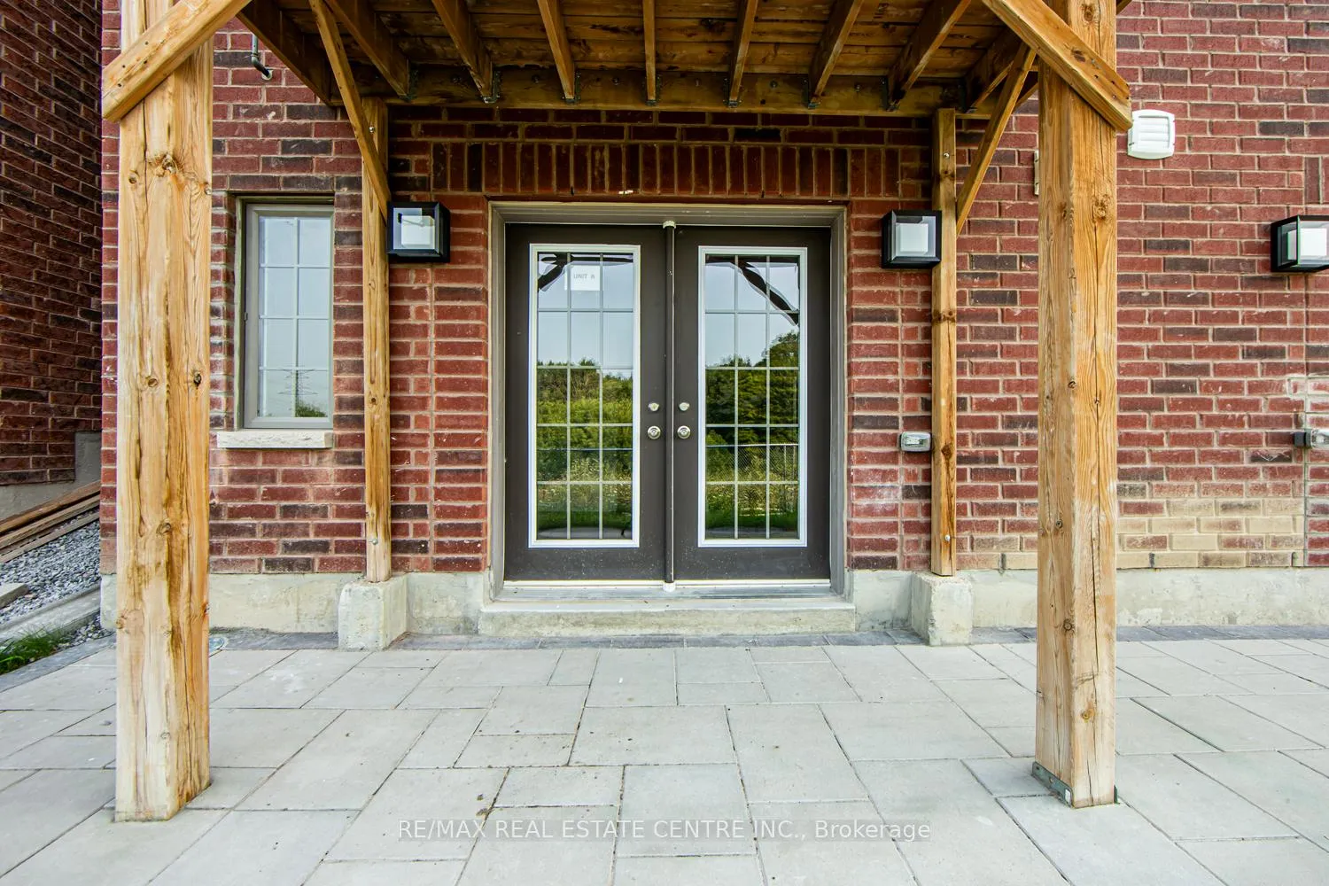 Photo 4 of Unit A, 2492 Orchestrate (bsmt) Drive, Oshawa, Windfields — HOMEH