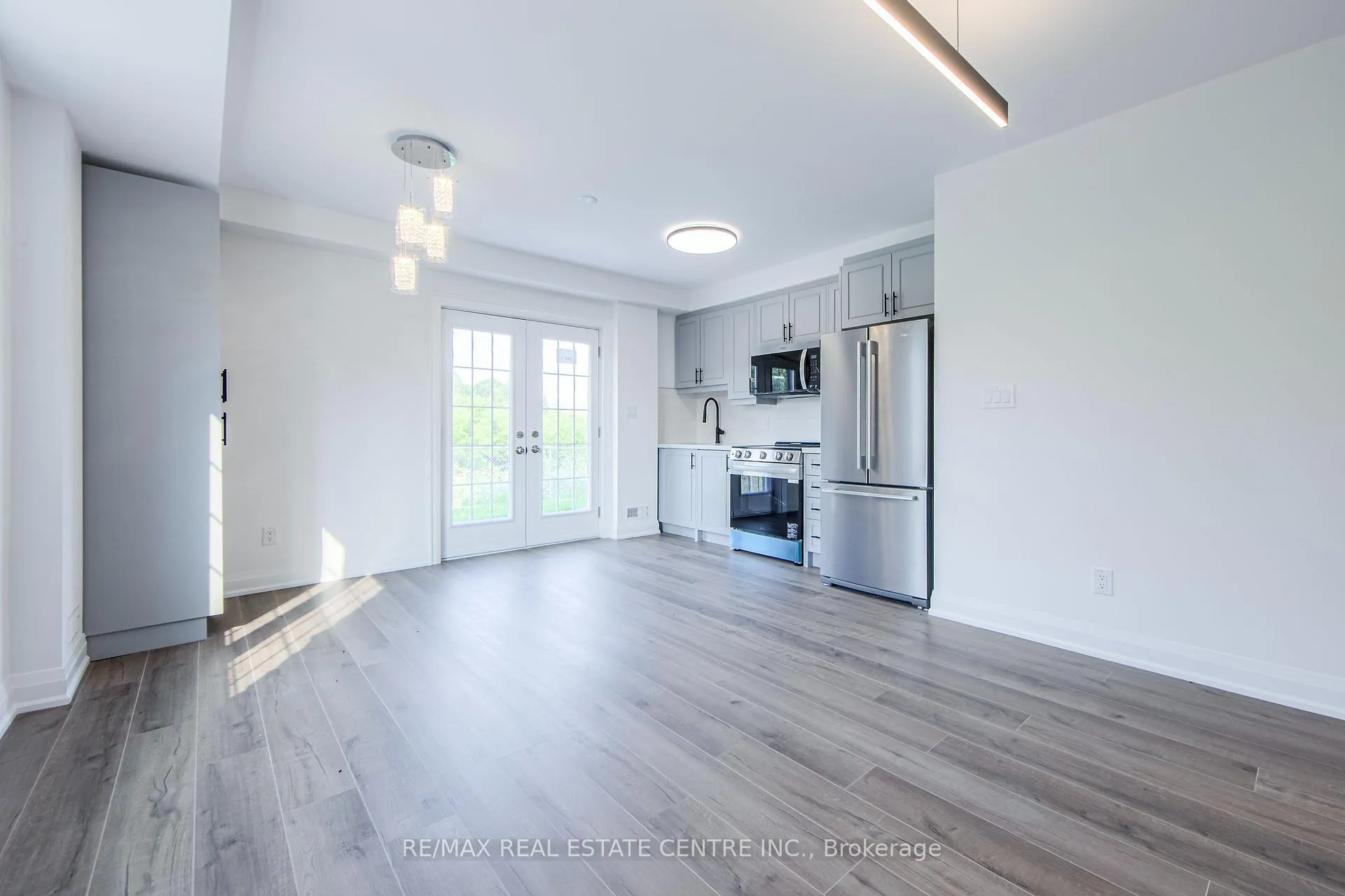 Photo 17 of Unit A, 2492 Orchestrate (bsmt) Drive, Oshawa, Windfields — HOMEH