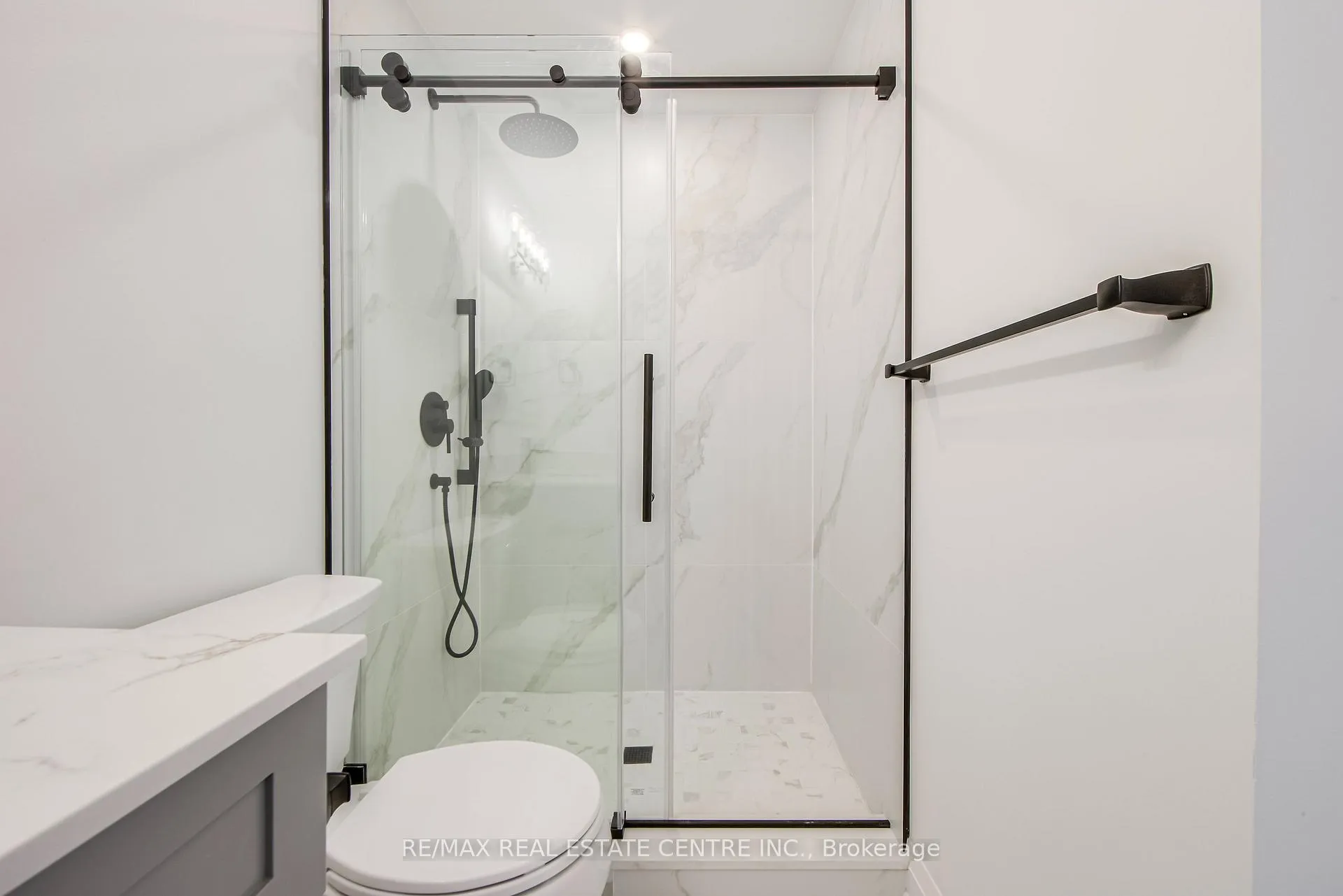 Photo 29 of Unit A, 2492 Orchestrate (bsmt) Drive, Oshawa, Windfields — HOMEH