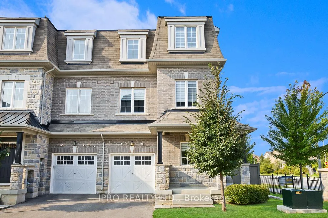 Front of 2 Pomarine Way