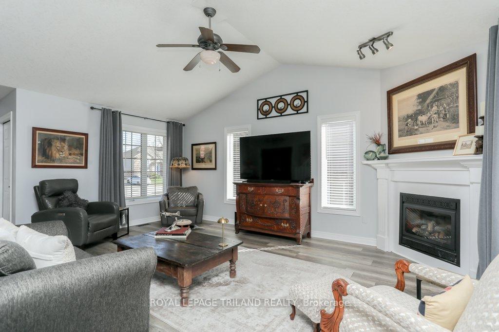 Photo 8 of 144 Landon Lane, Central Elgin, Belmont — HOMEH