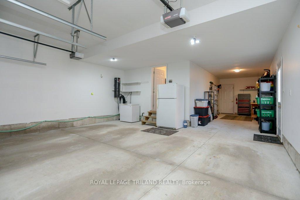Photo 15 of 144 Landon Lane, Central Elgin, Belmont — HOMEH