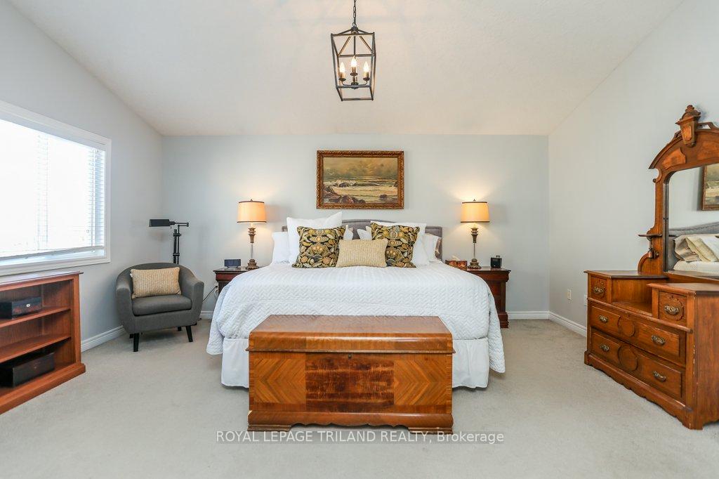 Photo 21 of 144 Landon Lane, Central Elgin, Belmont — HOMEH