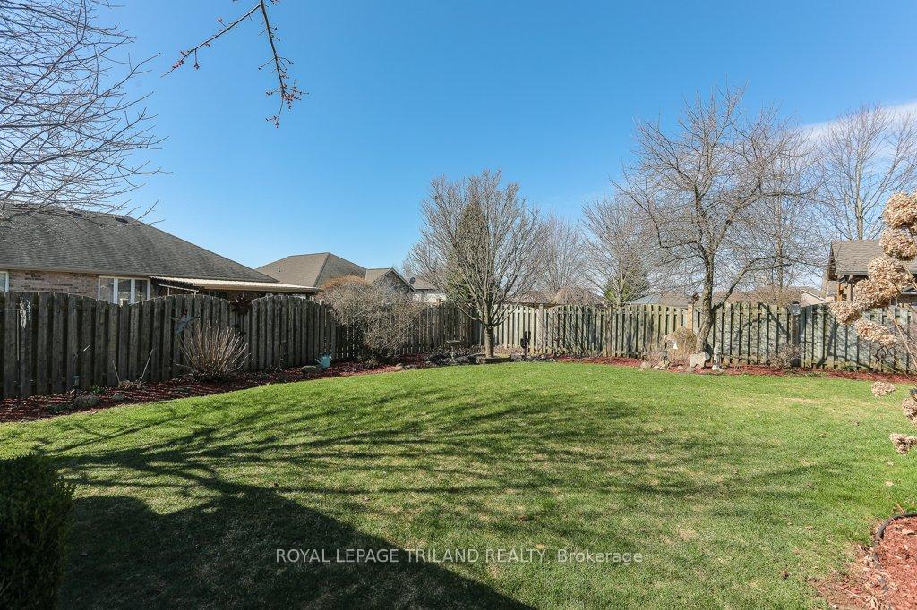 Photo 27 of 144 Landon Lane, Central Elgin, Belmont — HOMEH