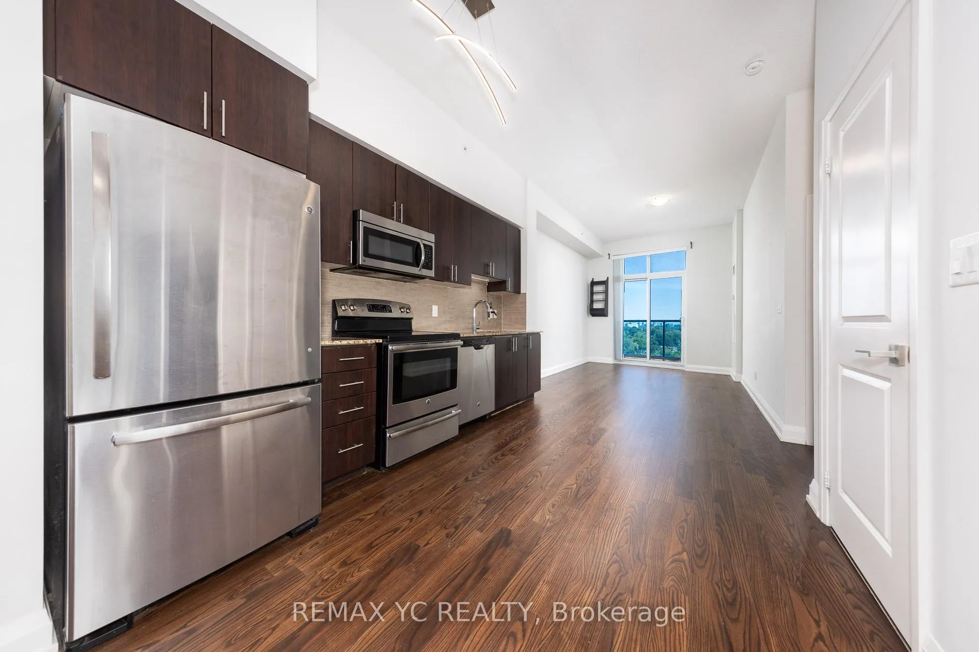 Photo 1 of Unit 927, 7161 Yonge Street, Markham, Grandview — HOMEH