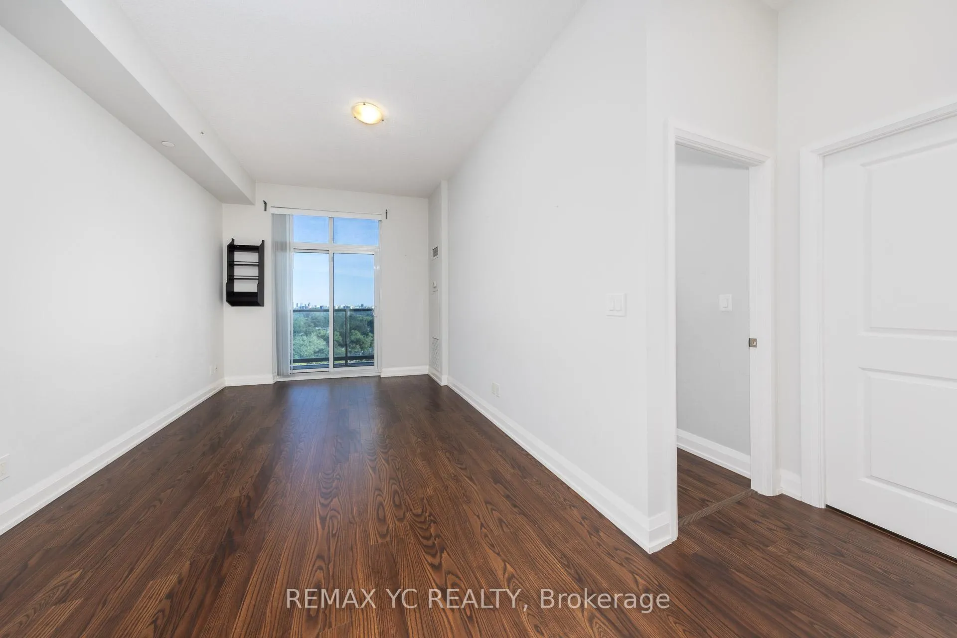 Photo 2 of Unit 927, 7161 Yonge Street, Markham, Grandview — HOMEH