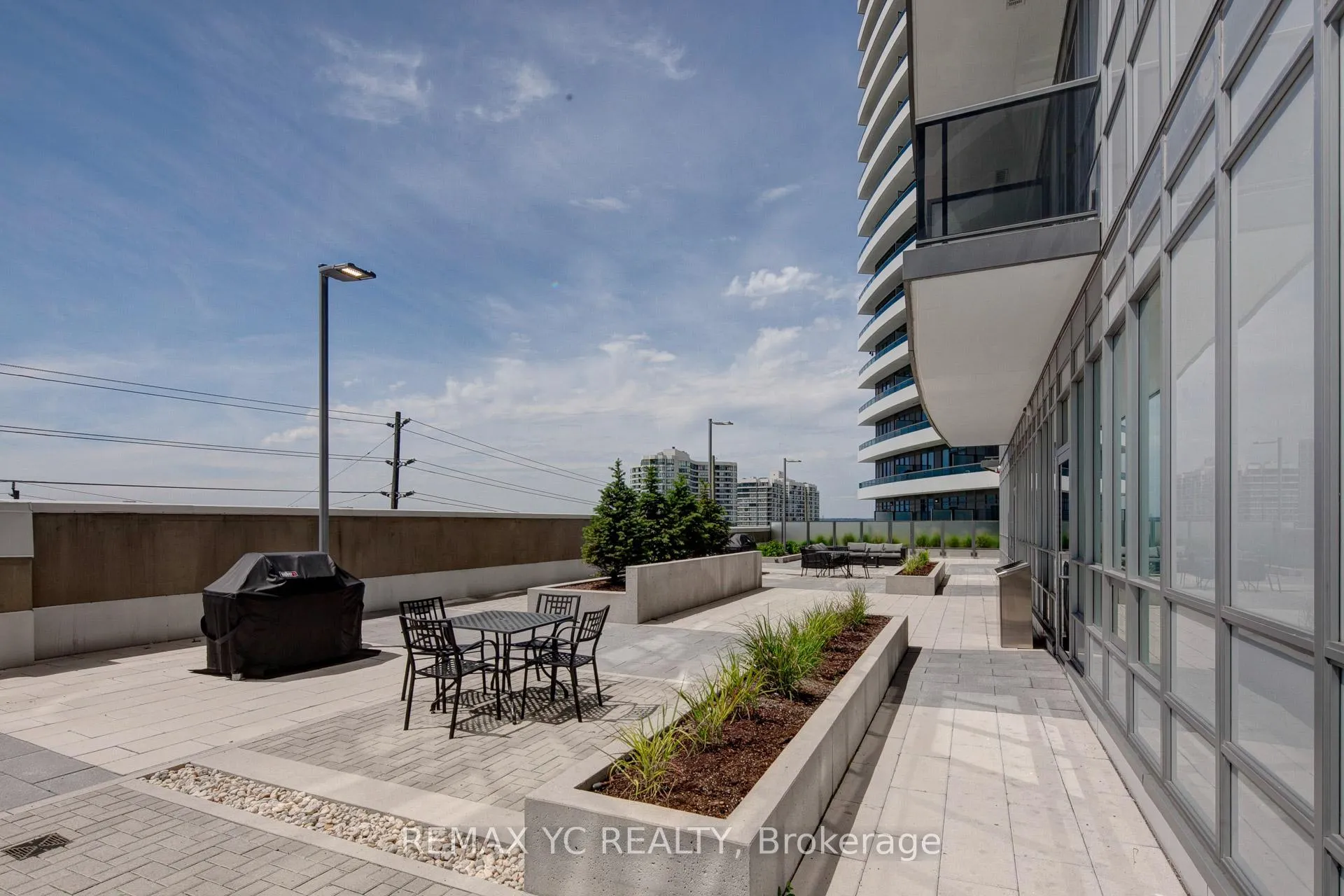 Photo 20 of Unit 927, 7161 Yonge Street, Markham, Grandview — HOMEH
