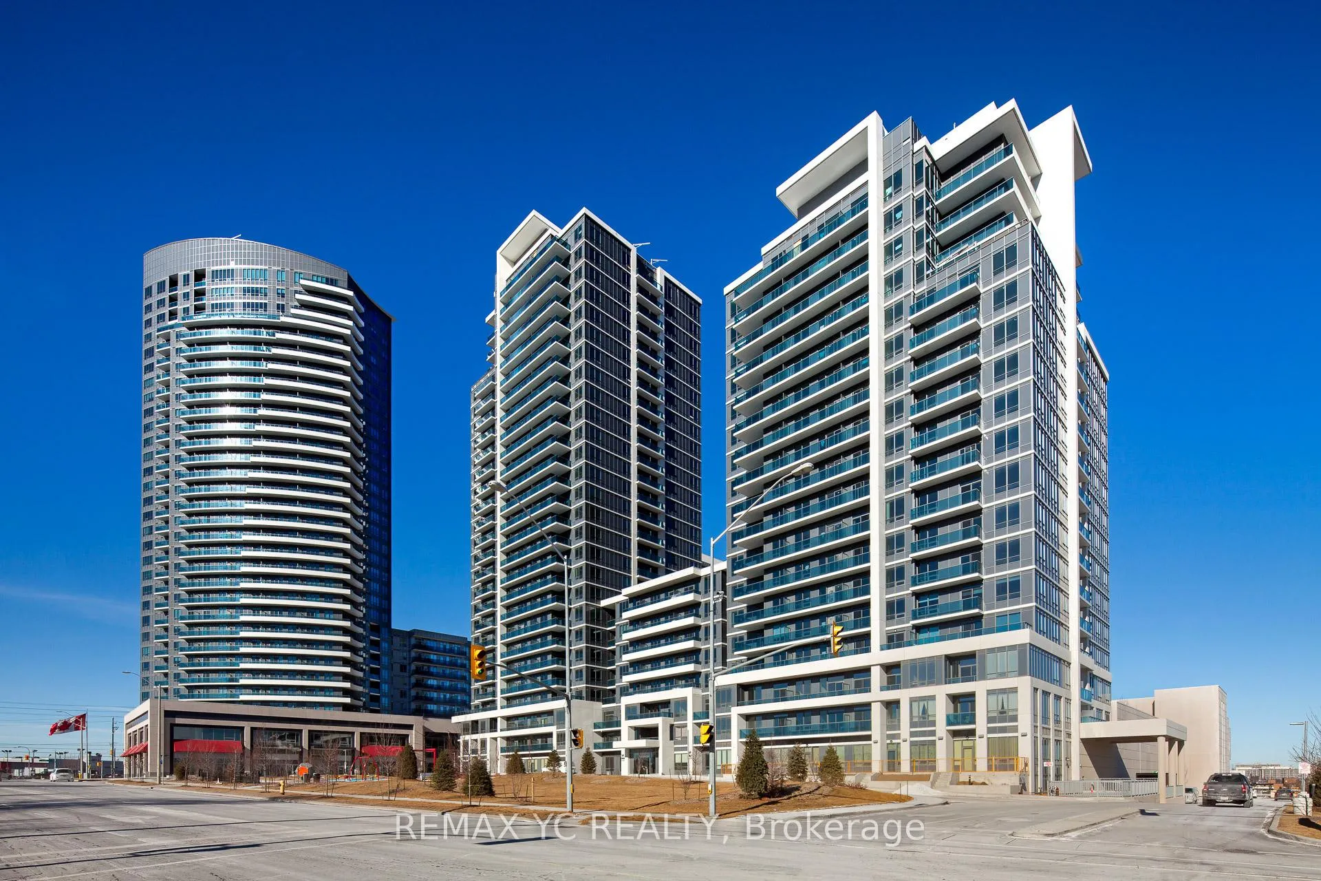 Photo 28 of Unit 927, 7161 Yonge Street, Markham, Grandview — HOMEH