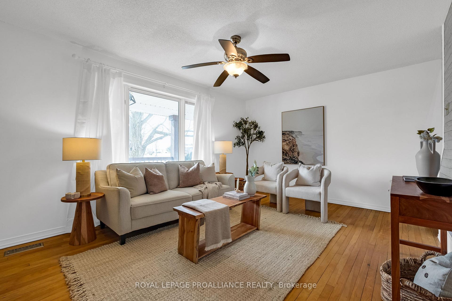 Photo 6 of 376 Alexandria Drive, Cobourg — HOMEH