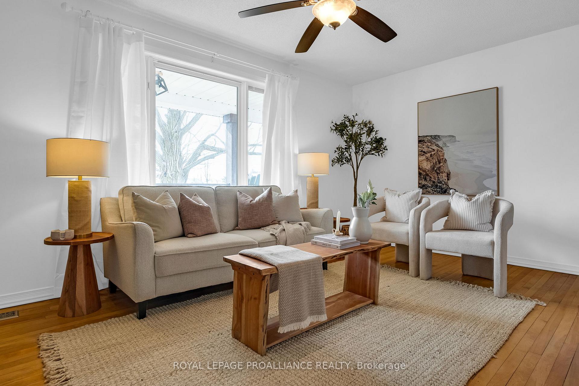 Photo 10 of 376 Alexandria Drive, Cobourg — HOMEH
