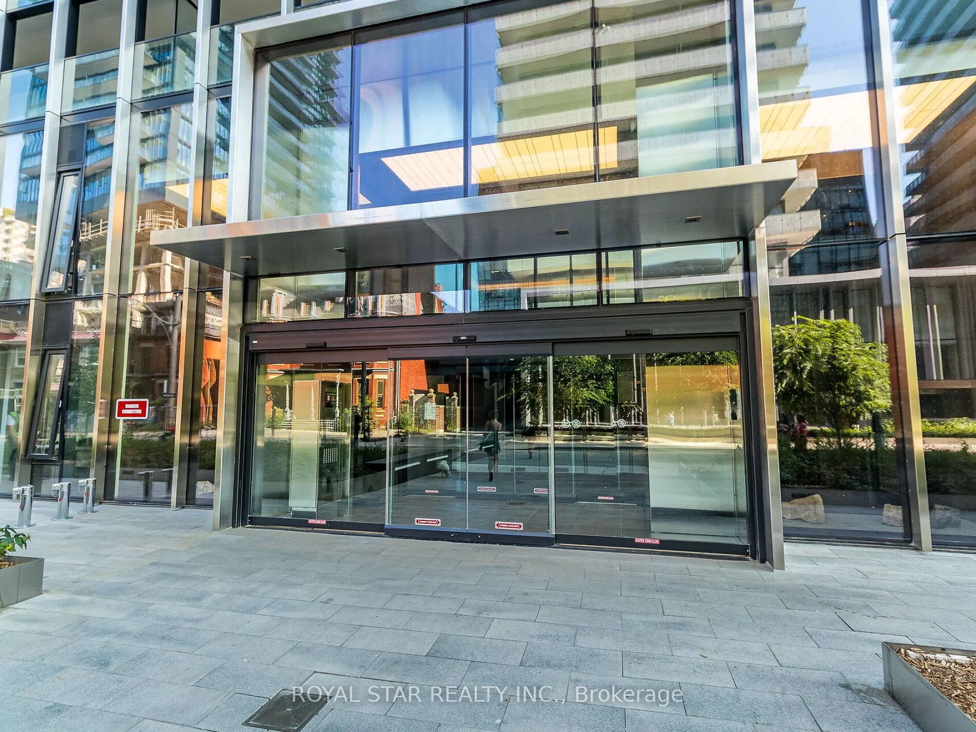 Photo 4 of Unit 4004, 55 Charles Street E, Toronto, Church-Yonge Corridor — HOMEH
