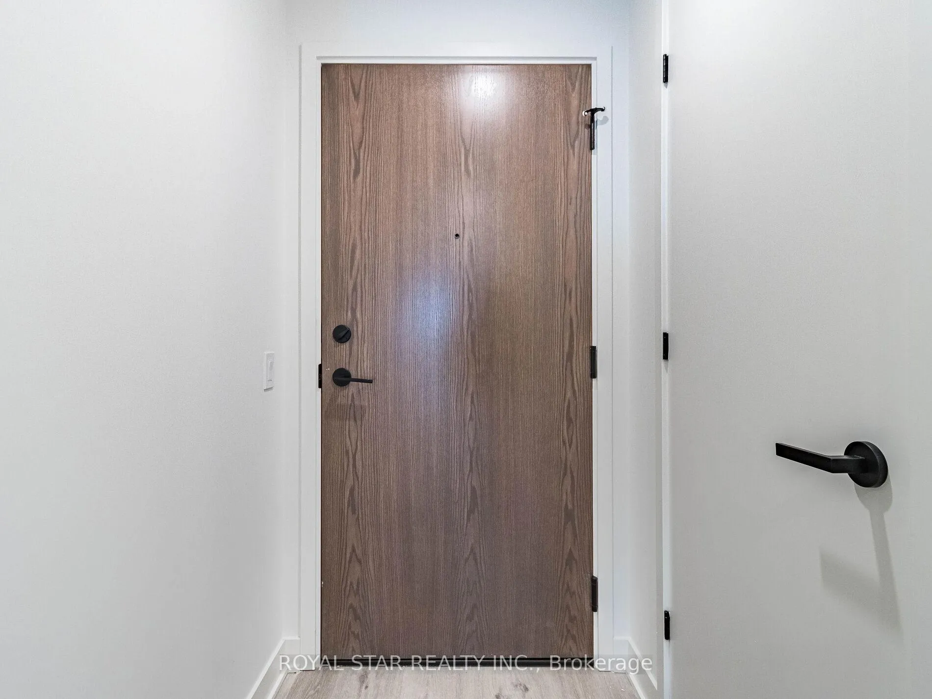 Photo 8 of Unit 4004, 55 Charles Street E, Toronto, Church-Yonge Corridor — HOMEH