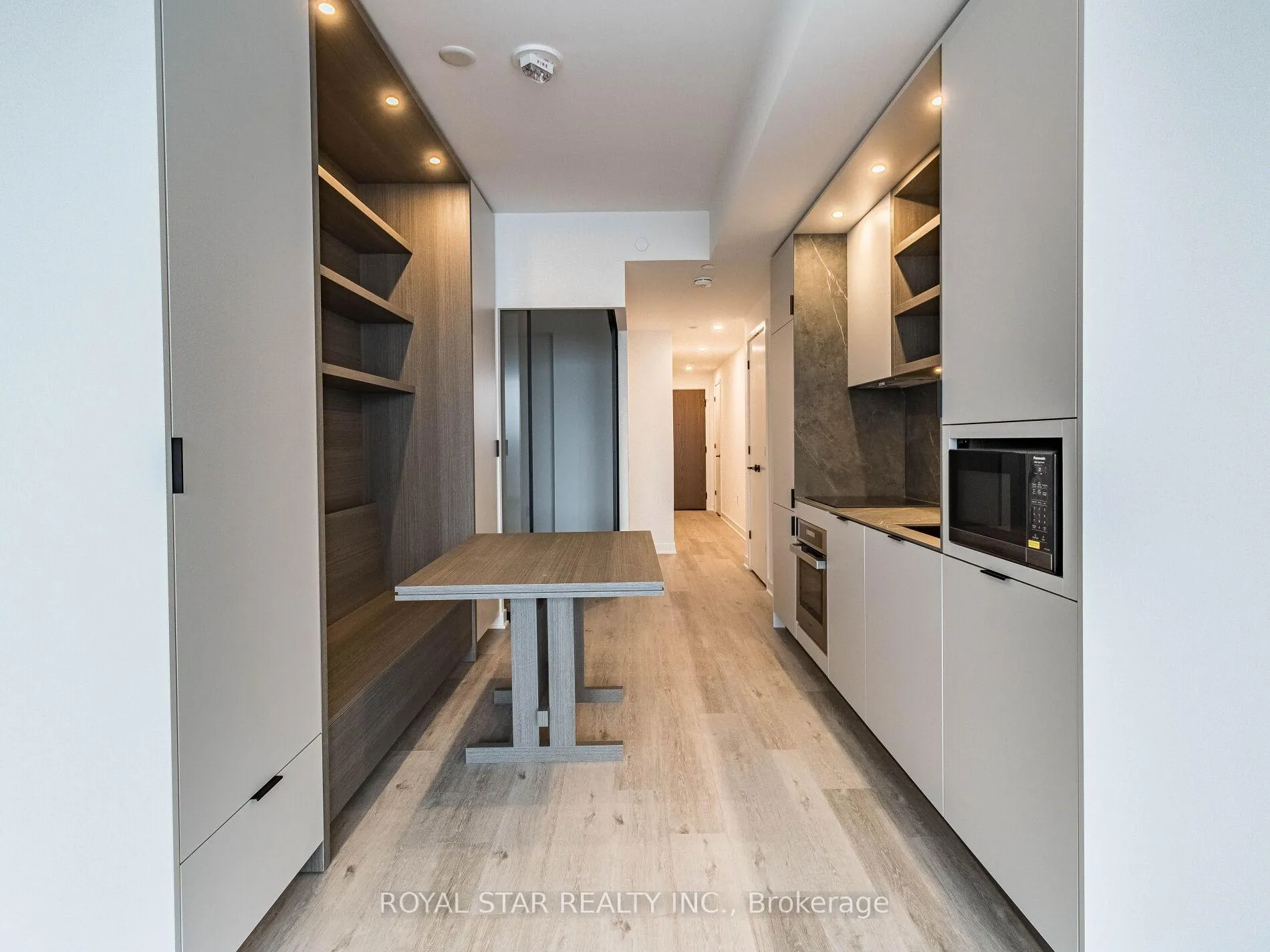 Photo 13 of Unit 4004, 55 Charles Street E, Toronto, Church-Yonge Corridor — HOMEH
