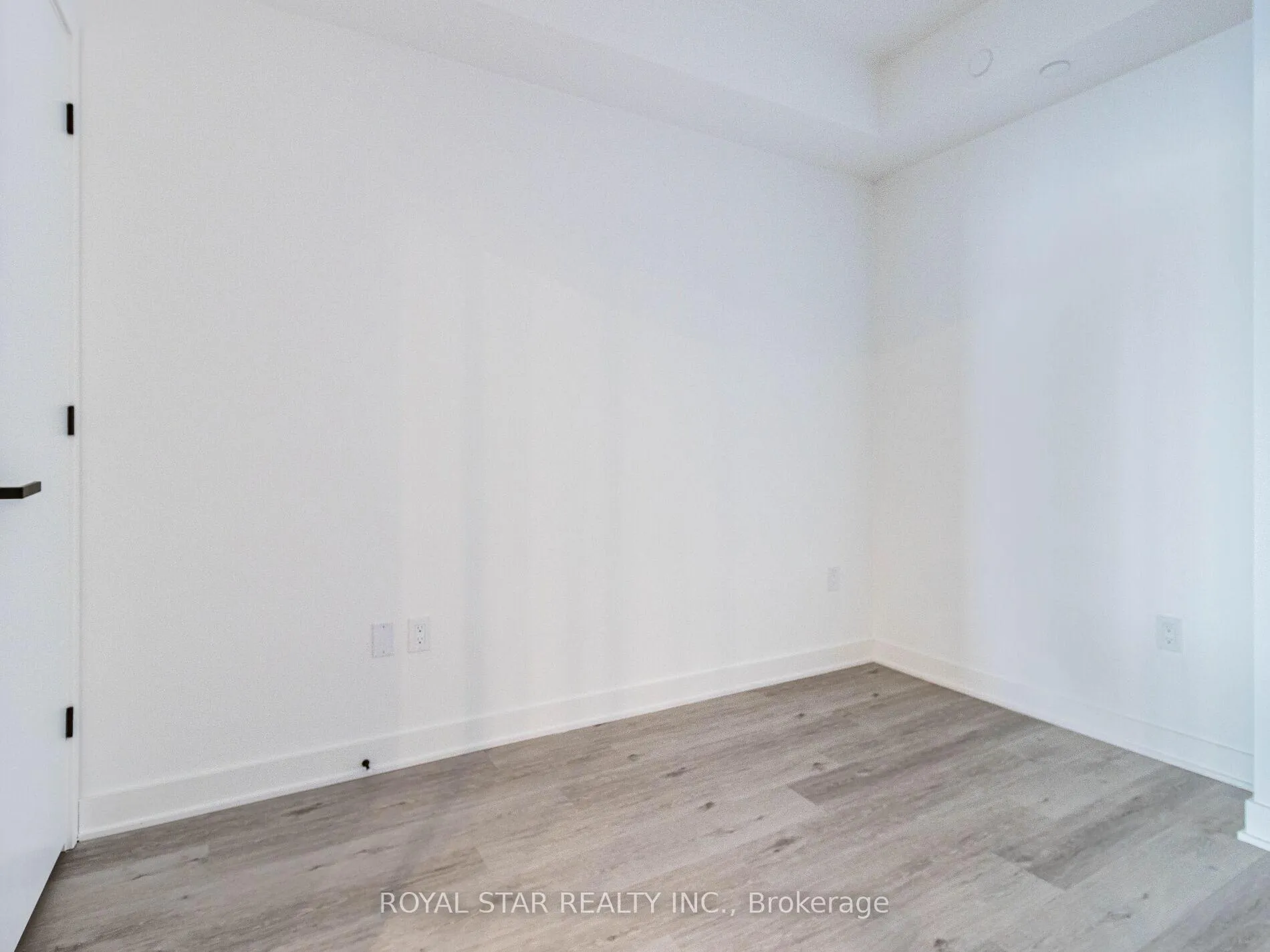 Photo 19 of Unit 4004, 55 Charles Street E, Toronto, Church-Yonge Corridor — HOMEH