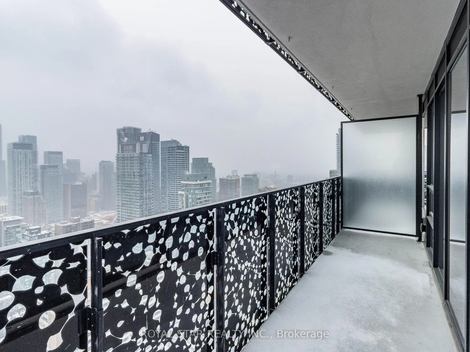 Photo 27 of Unit 4004, 55 Charles Street E, Toronto, Church-Yonge Corridor — HOMEH