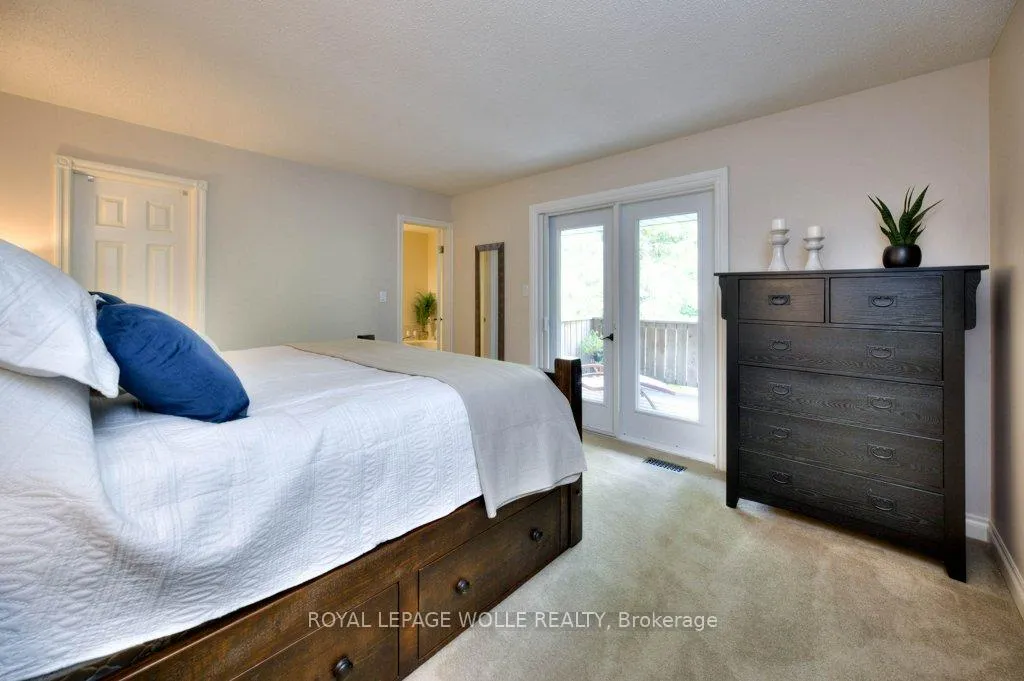 Photo 12 of 318 Roxton Drive, Waterloo, Upper Beechwood — HOMEH