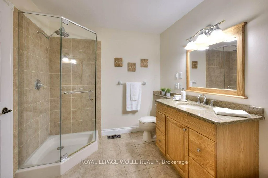 Photo 13 of 318 Roxton Drive, Waterloo, Upper Beechwood — HOMEH