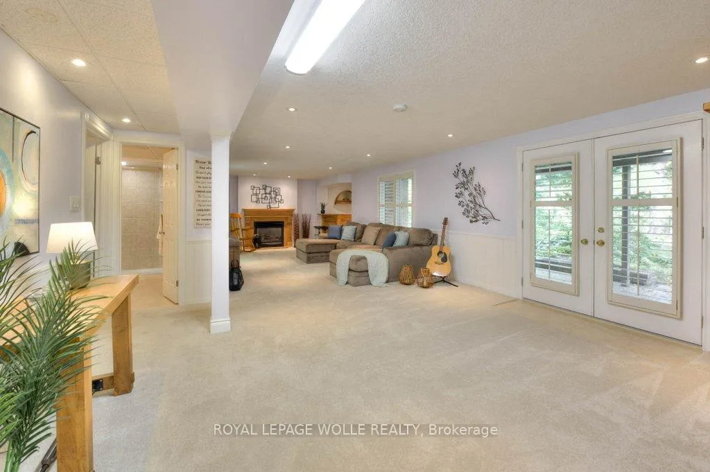 Photo 17 of 318 Roxton Drive, Waterloo, Upper Beechwood — HOMEH