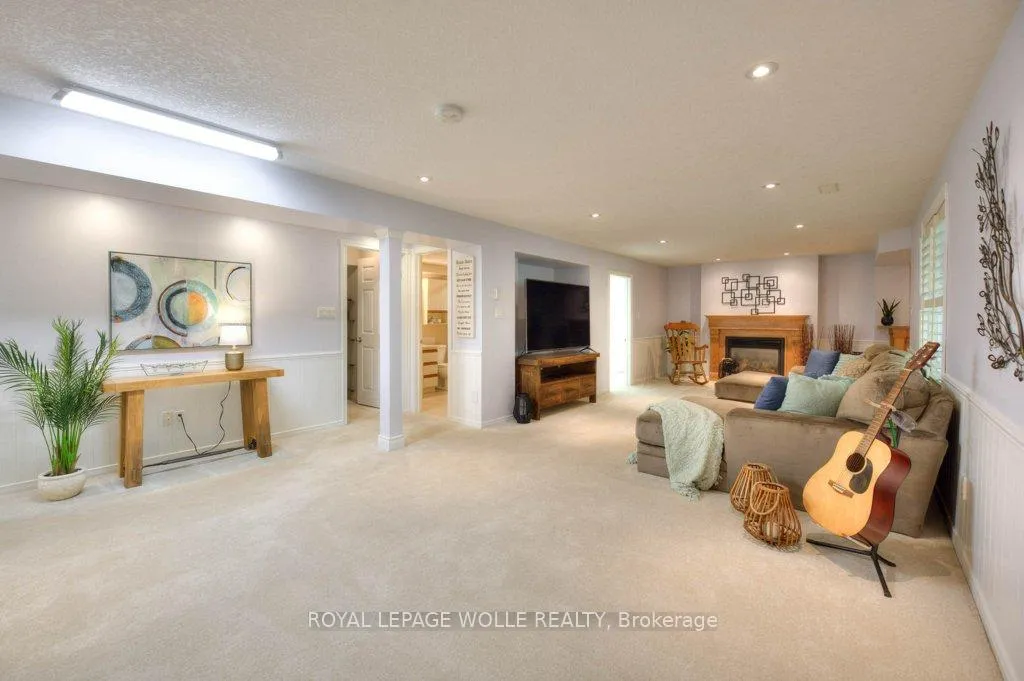 Photo 22 of 318 Roxton Drive, Waterloo, Upper Beechwood — HOMEH