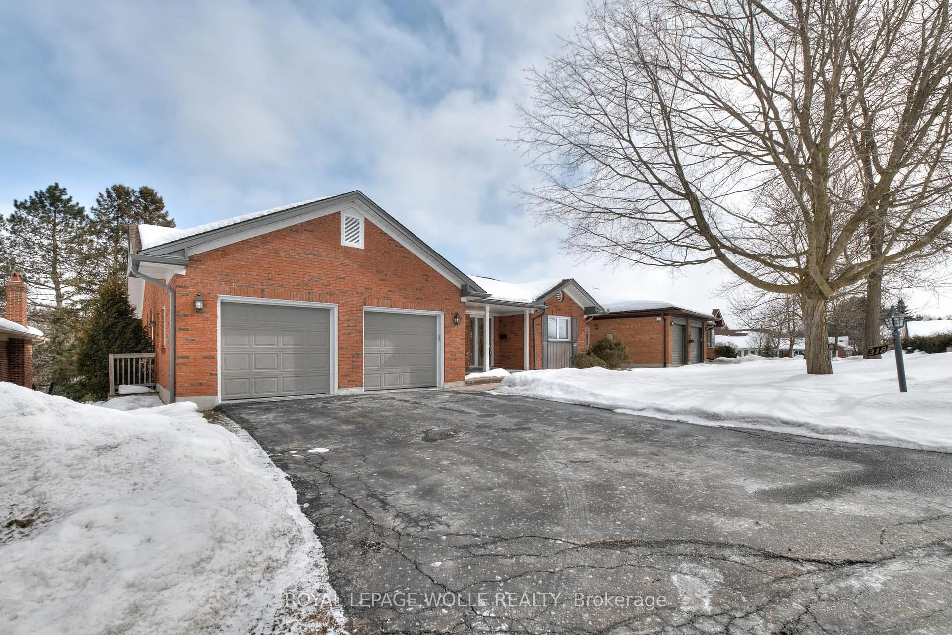 Photo 34 of 318 Roxton Drive, Waterloo, Upper Beechwood — HOMEH