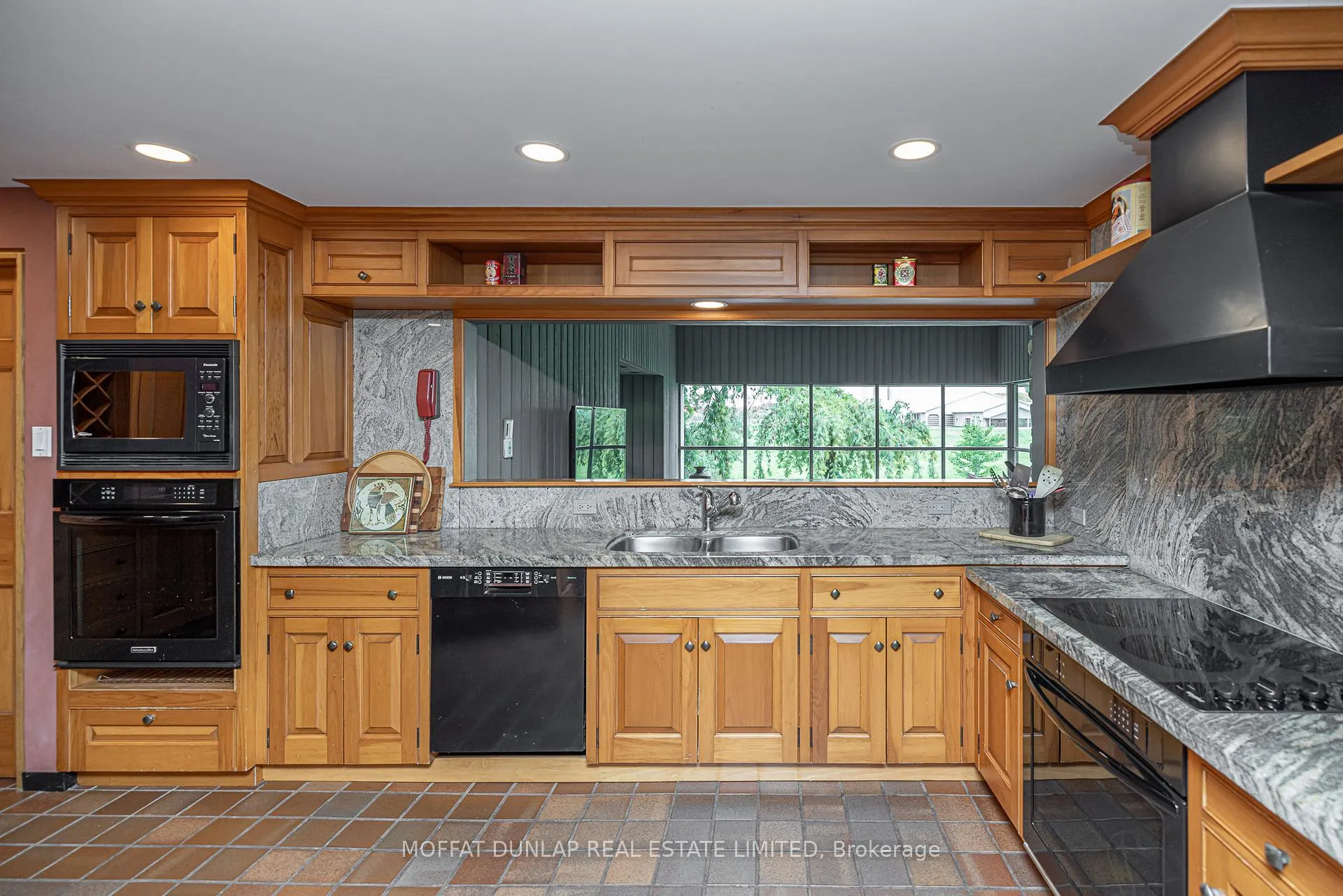 Photo 10 of 15625 8th Concession, King, Rural King — HOMEH