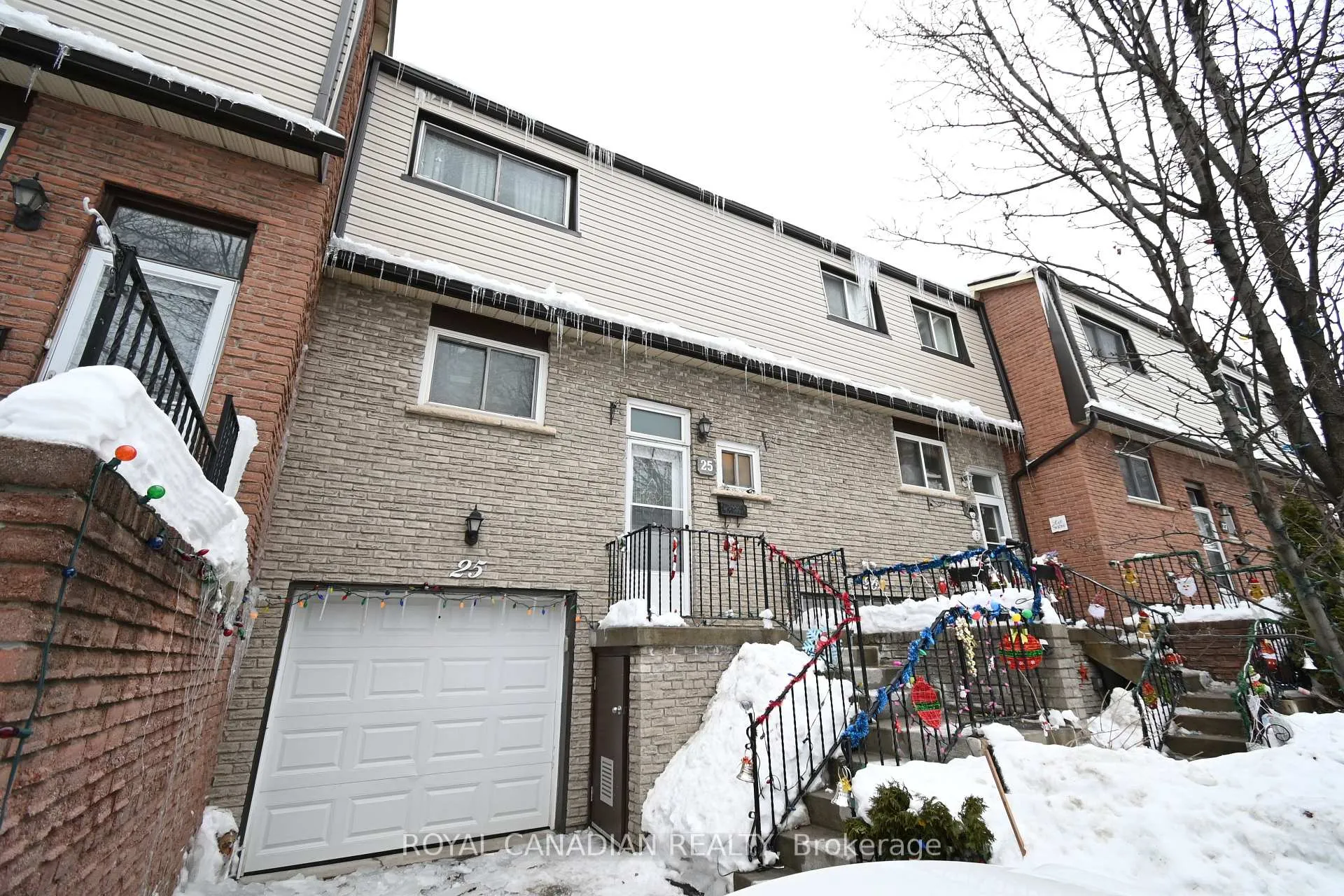 Photo 3 of Unit 25, 1945 Denmar Road, Pickering, Village East — HOMEH