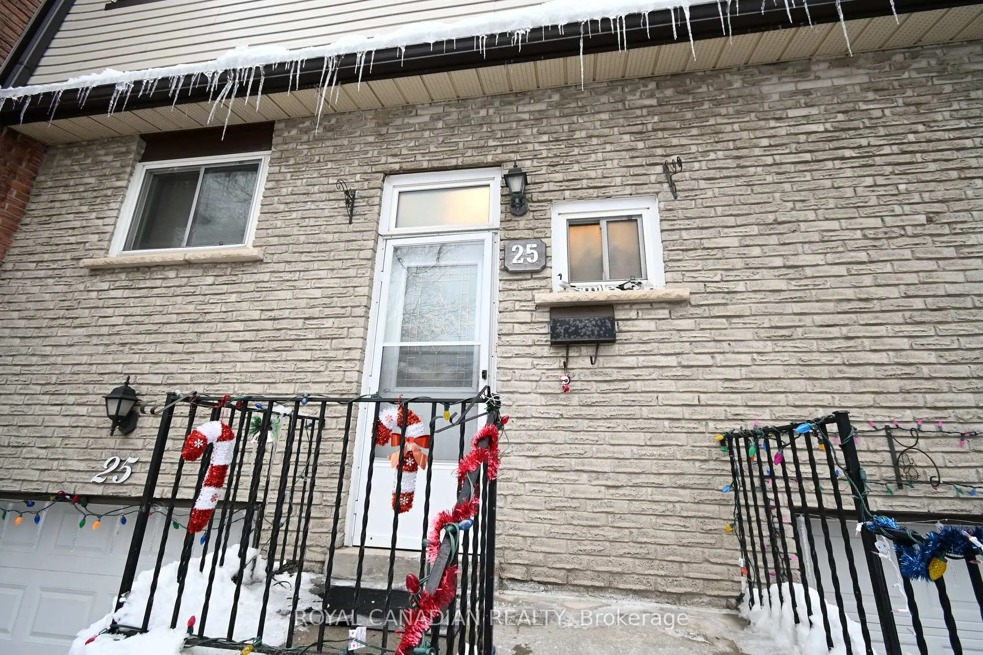 Photo 4 of Unit 25, 1945 Denmar Road, Pickering, Village East — HOMEH
