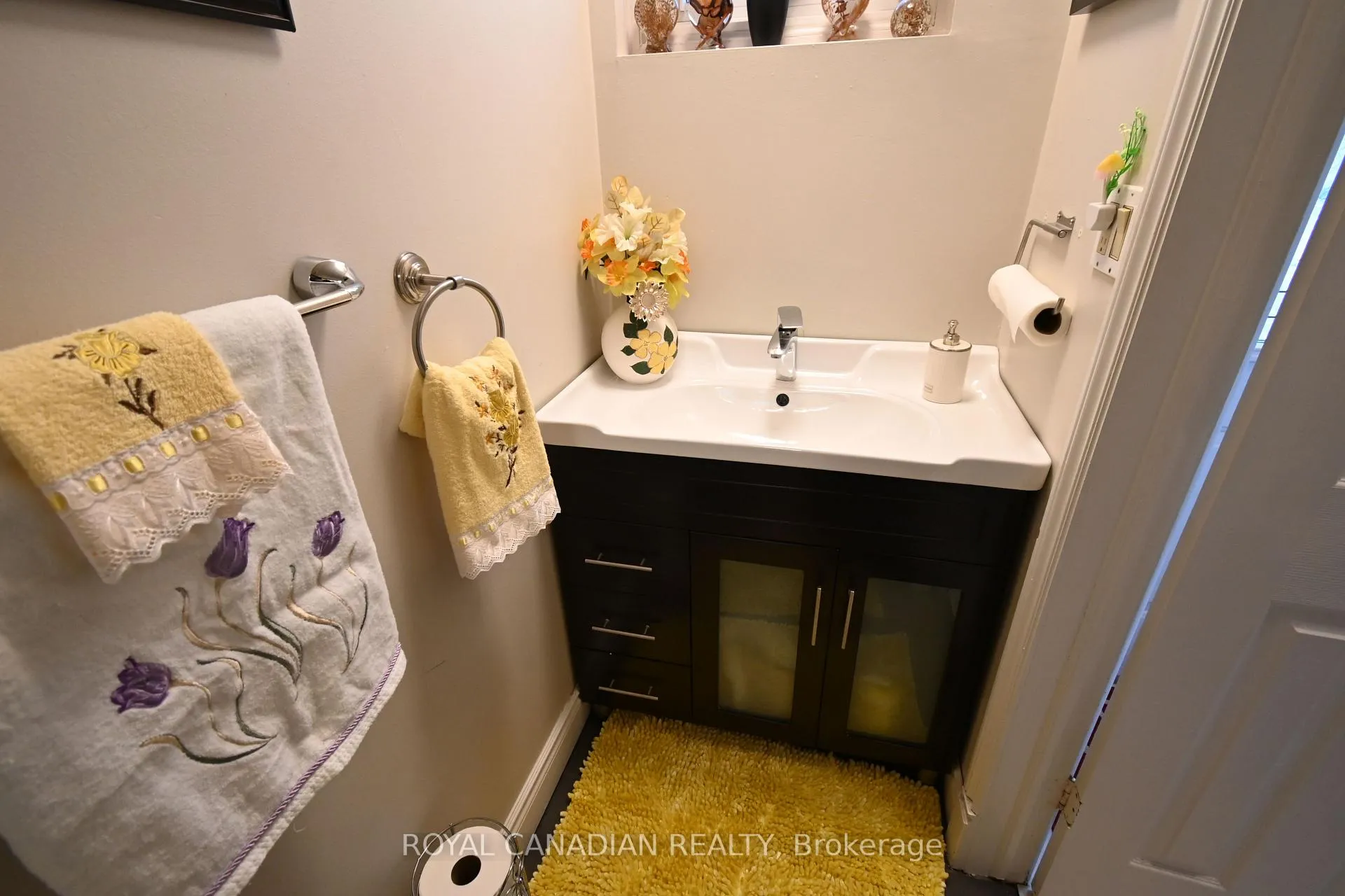 Photo 10 of Unit 25, 1945 Denmar Road, Pickering, Village East — HOMEH
