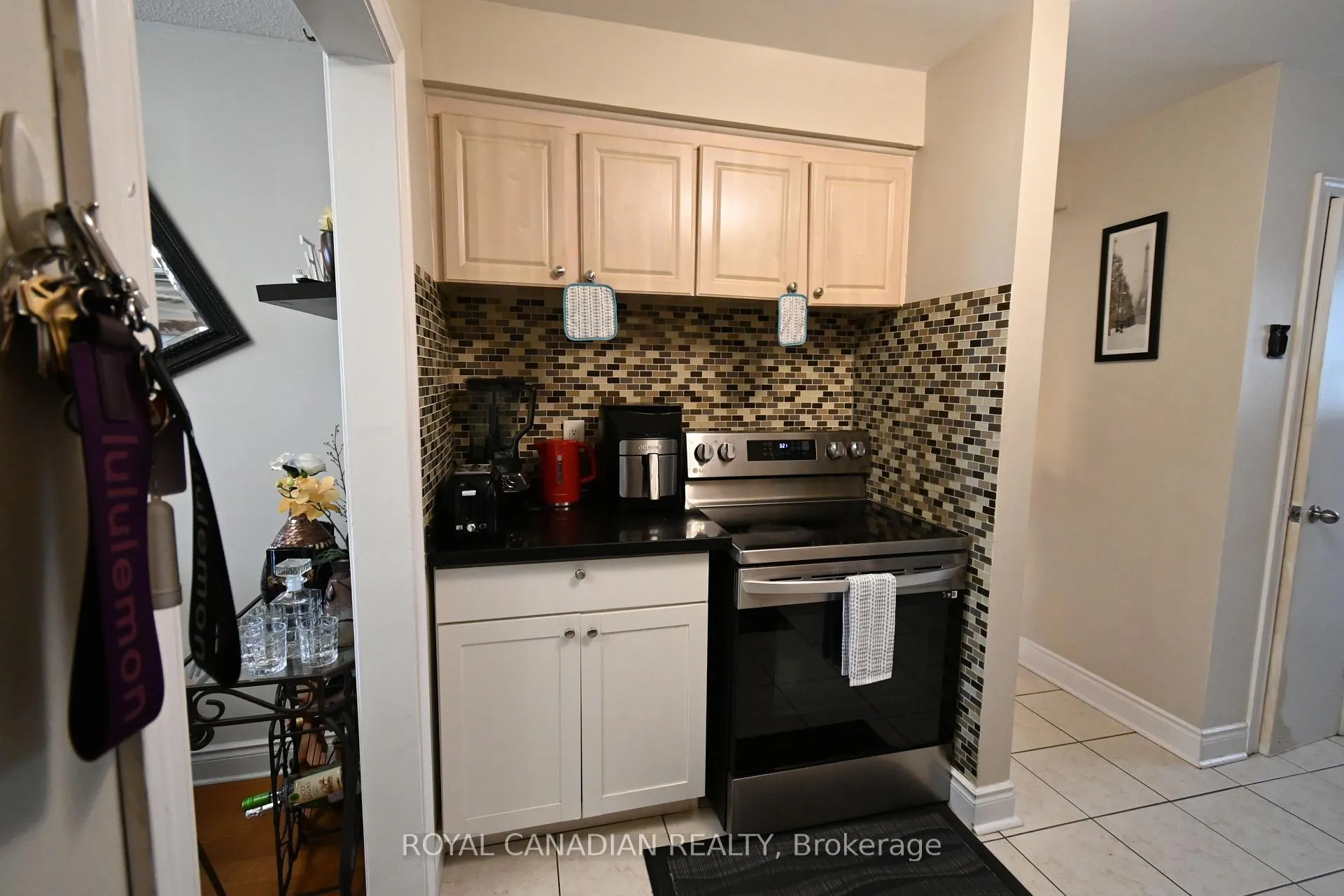 Photo 14 of Unit 25, 1945 Denmar Road, Pickering, Village East — HOMEH