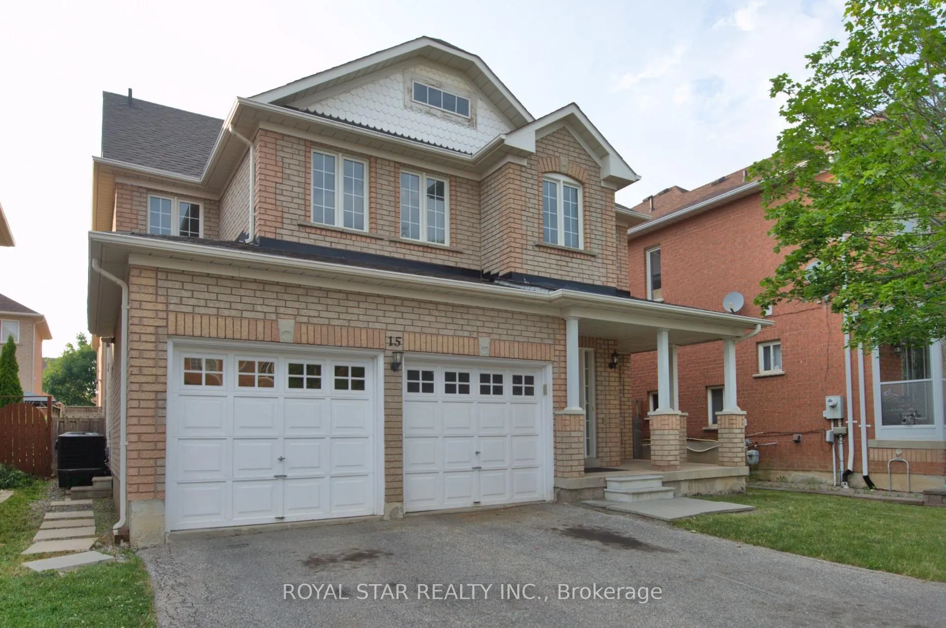 Front of Unit Upper, 15 Masters Green Crescent