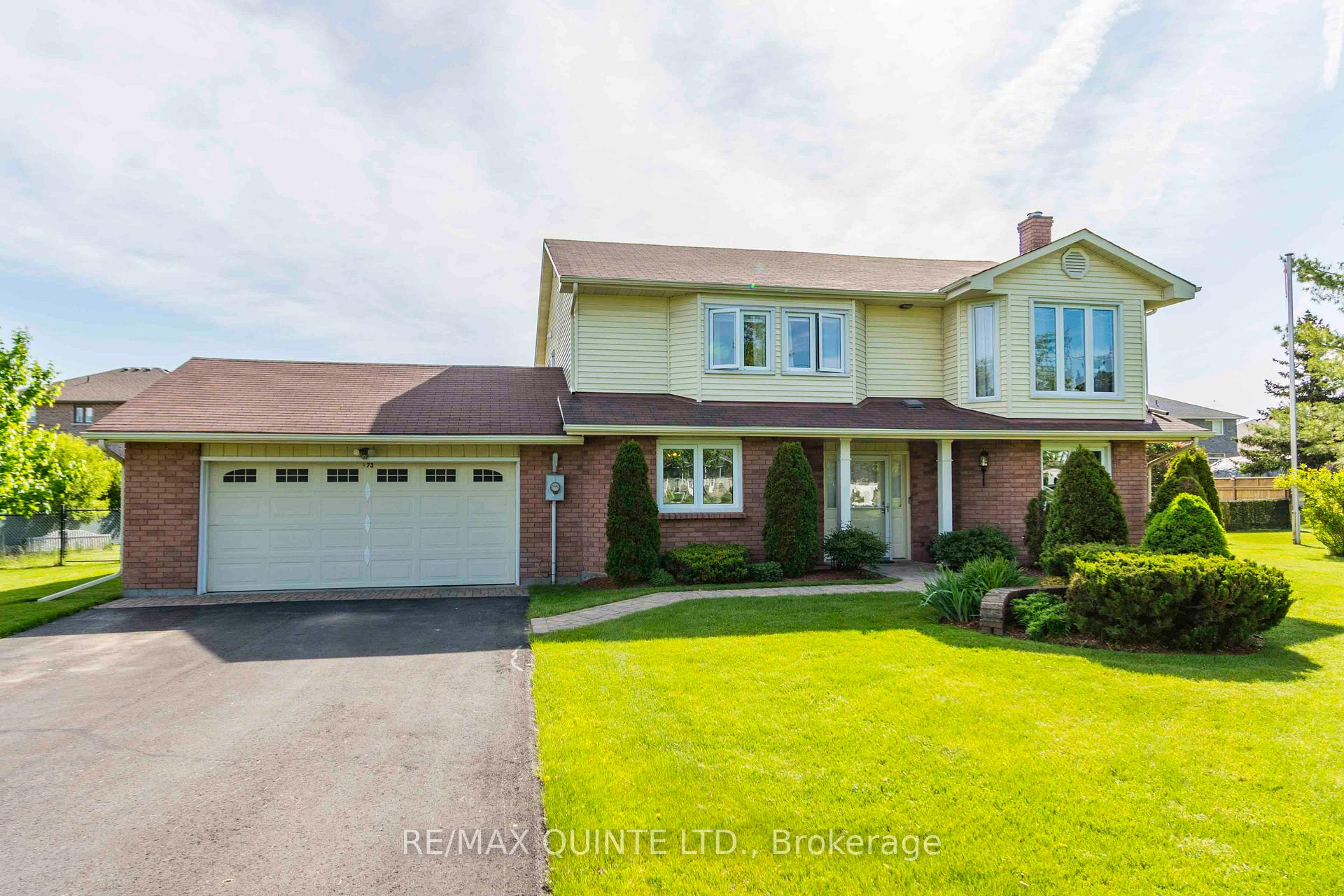 Photo 1 of 273 Farnham Road, Belleville, Thurlow Ward — HOMEH