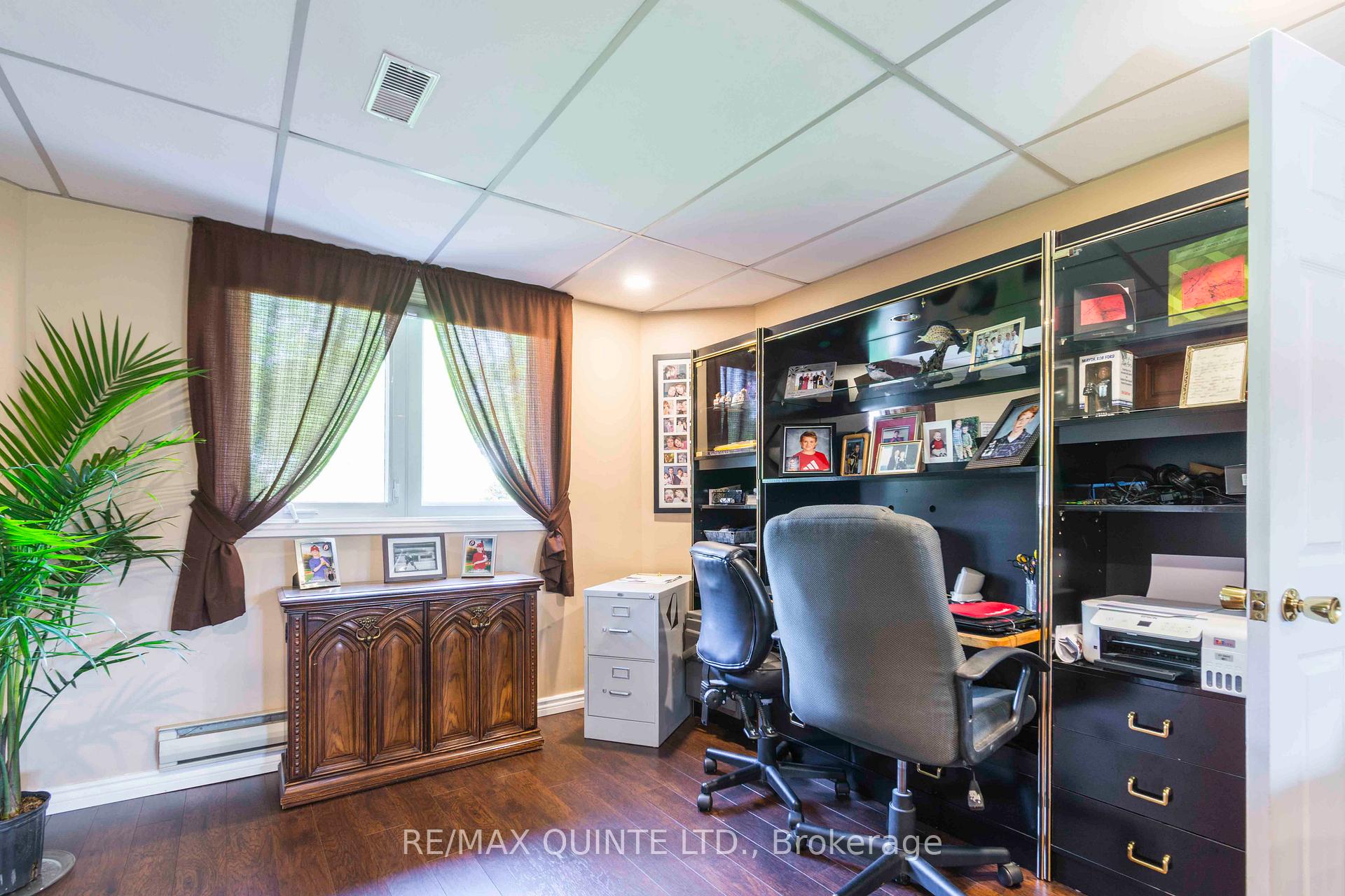 Photo 7 of 273 Farnham Road, Belleville, Thurlow Ward — HOMEH