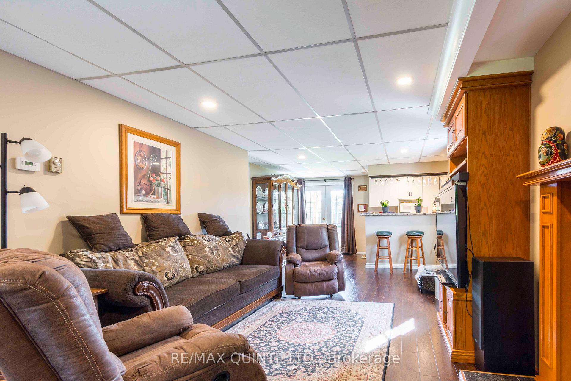 Photo 9 of 273 Farnham Road, Belleville, Thurlow Ward — HOMEH