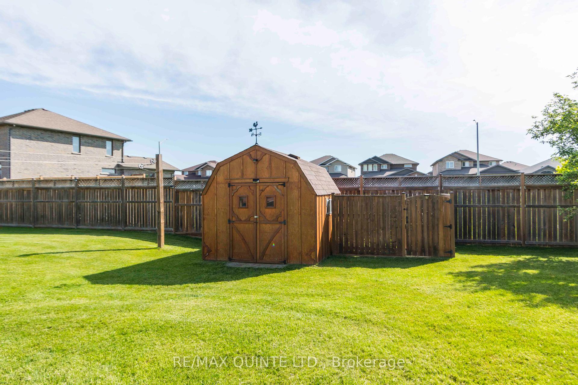 Photo 44 of 273 Farnham Road, Belleville, Thurlow Ward — HOMEH