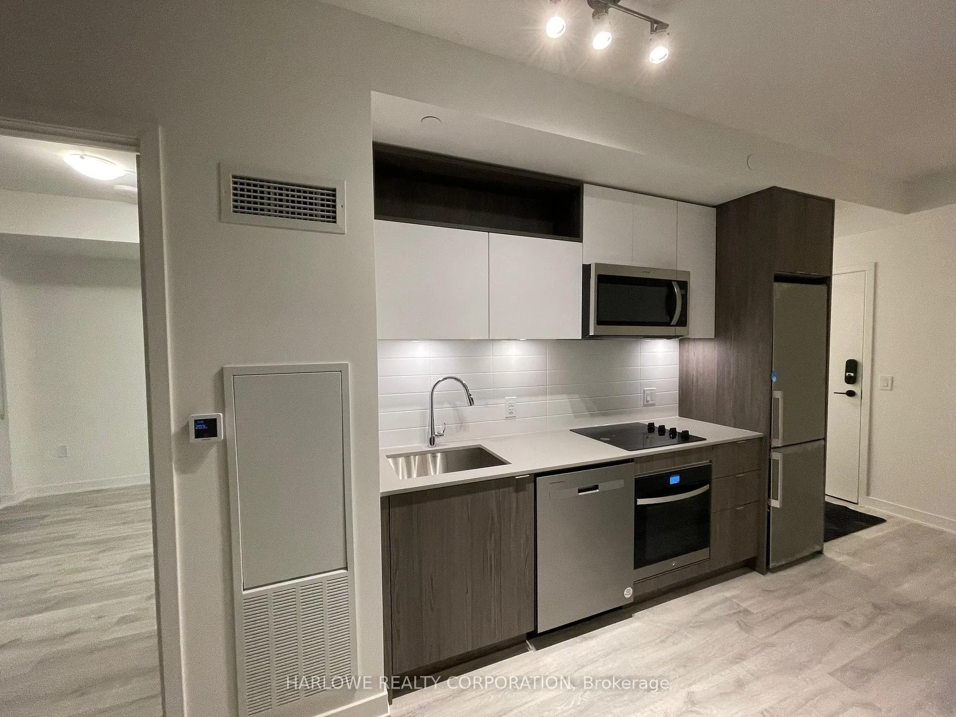 Front of Unit 536 W, 135 Lower Sherbourne Street W