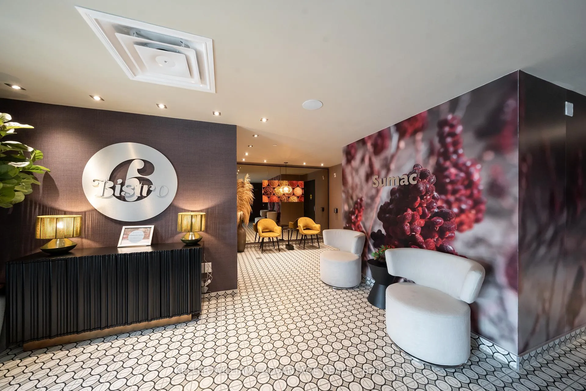Photo 3 of Unit 104, 4 Spice Way, Barrie, Innis-Shore — HOMEH